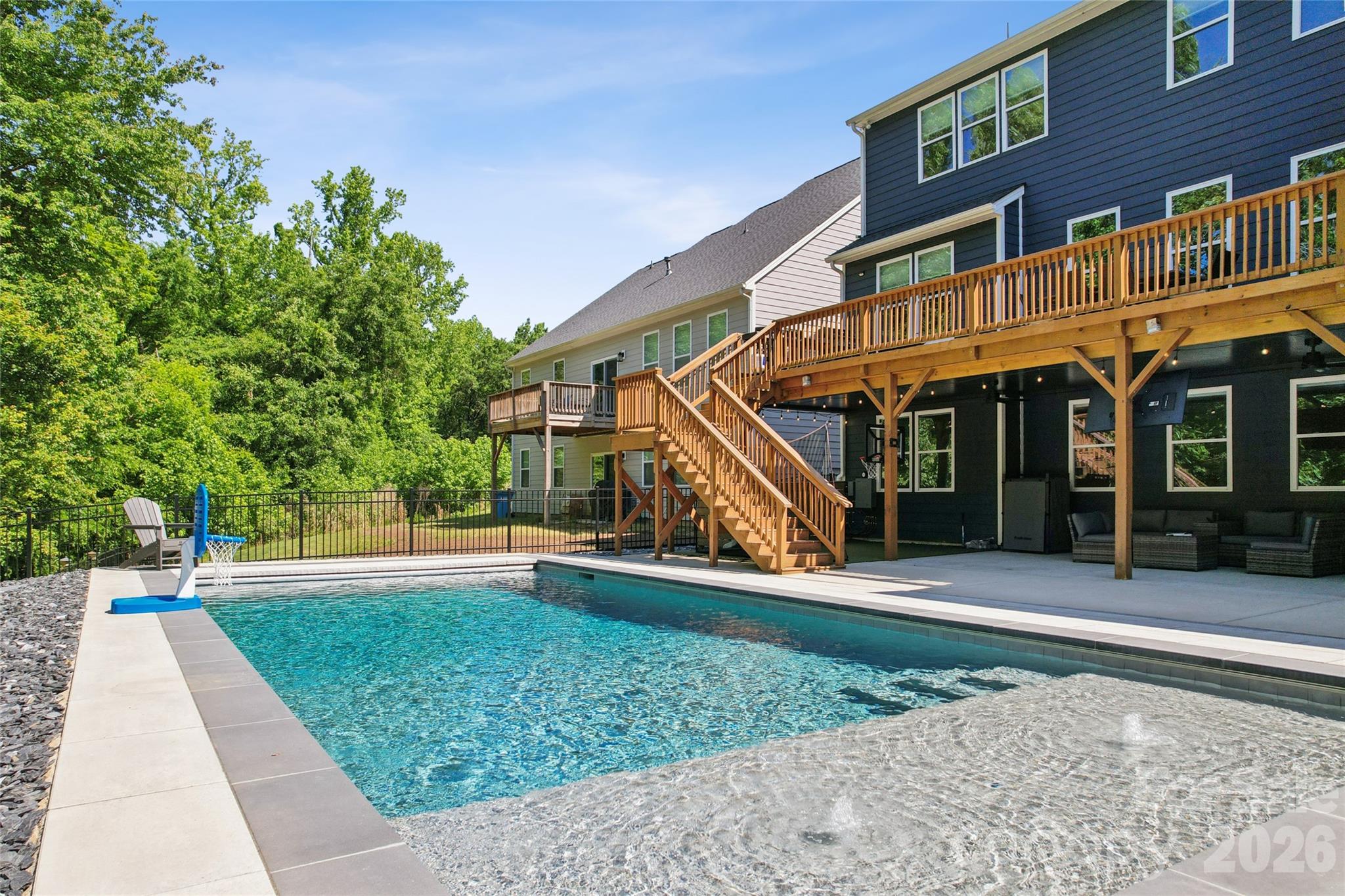 1074 Weir Court