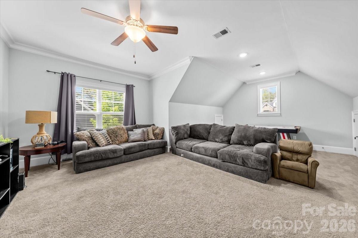 7105 Rae Farms Way