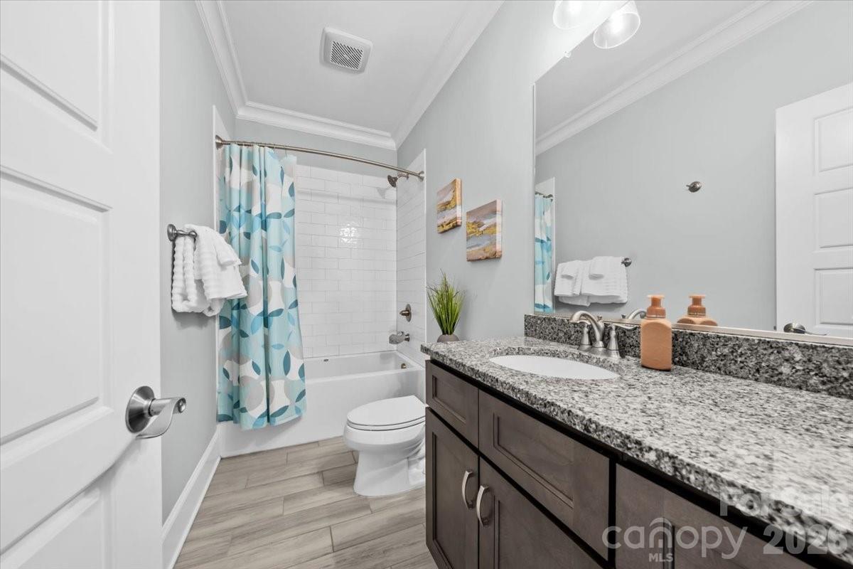 7105 Rae Farms Way