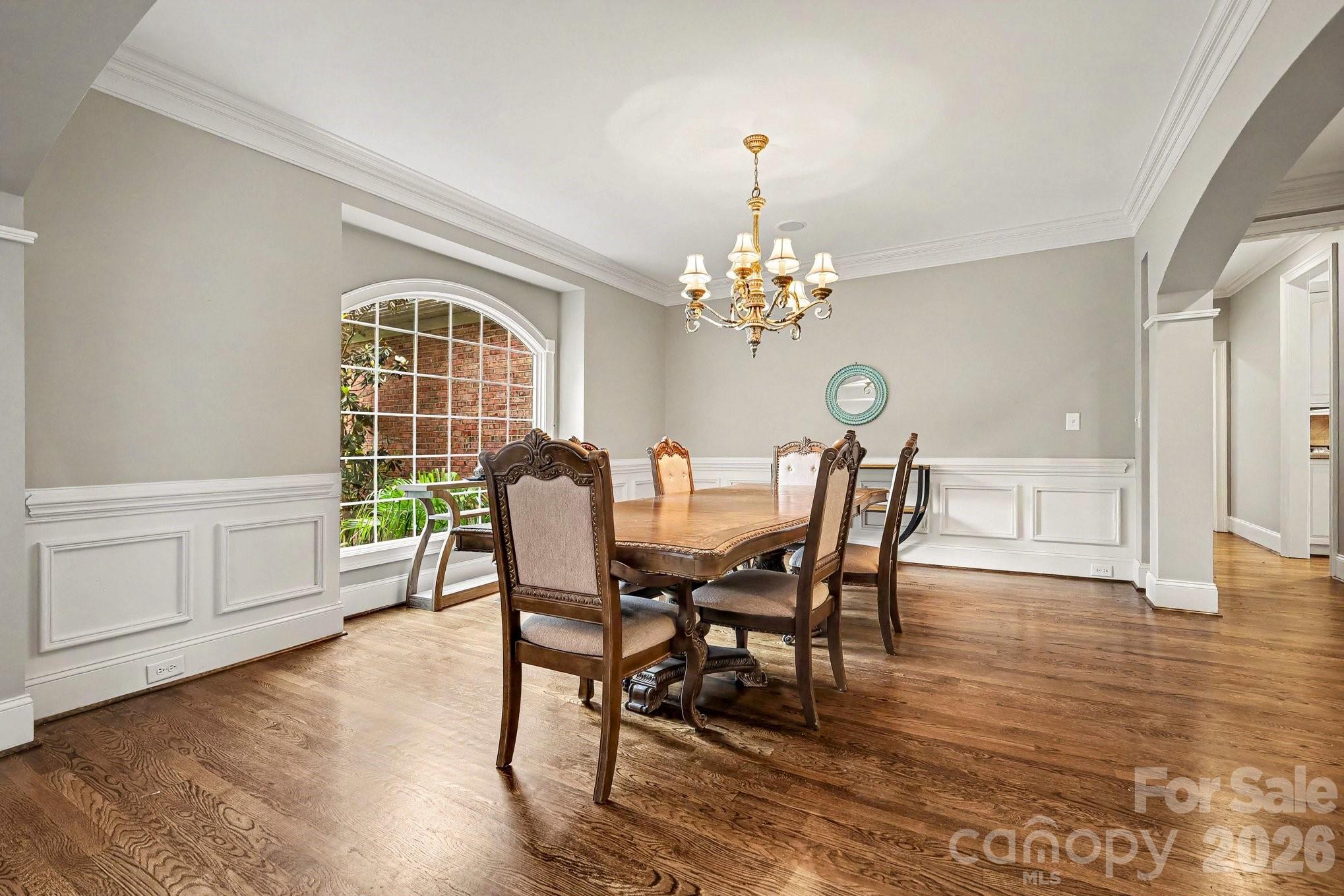 1009 Medinah Court