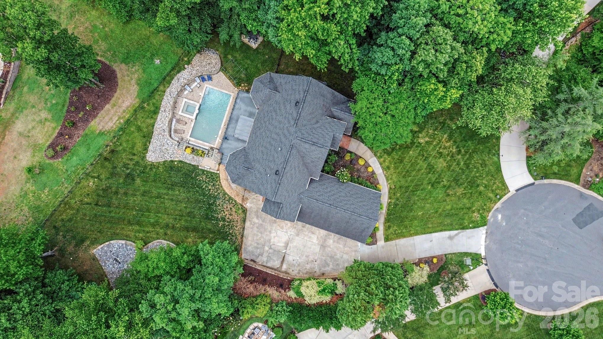 1009 Medinah Court