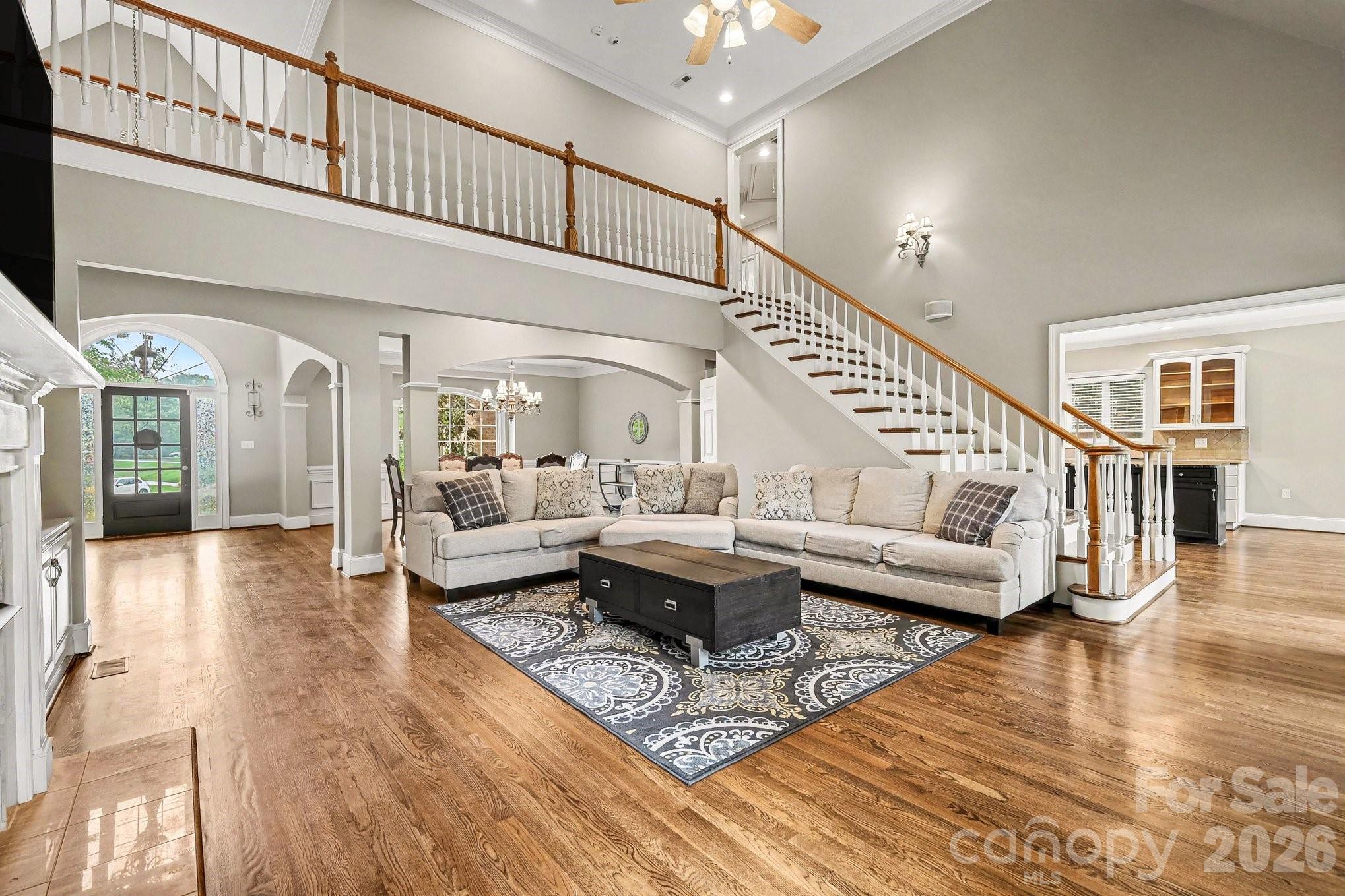 1009 Medinah Court