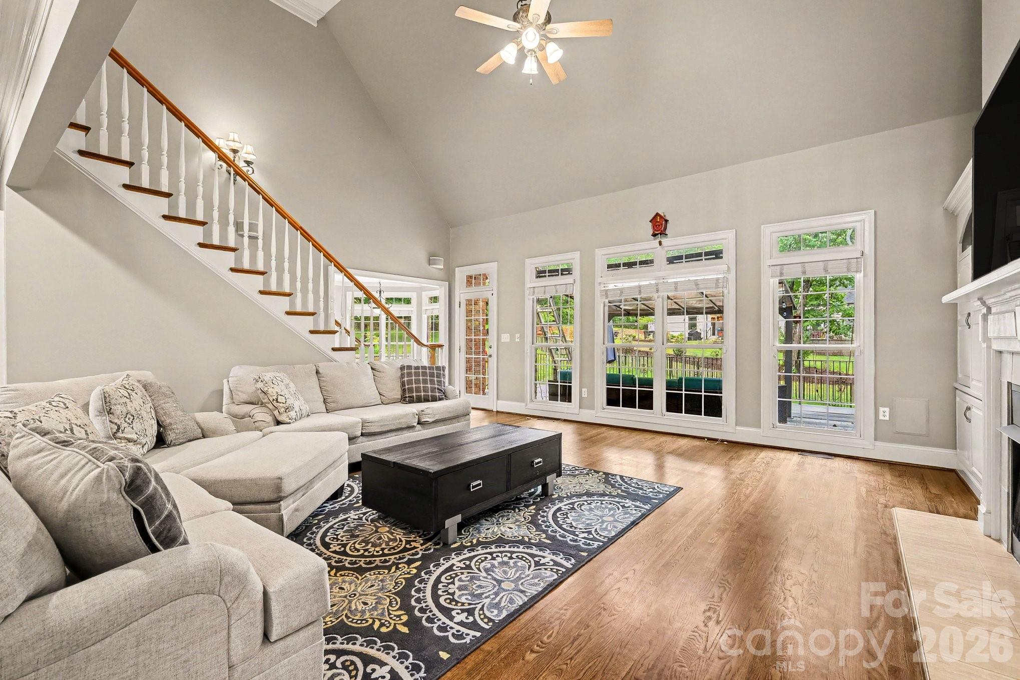 1009 Medinah Court