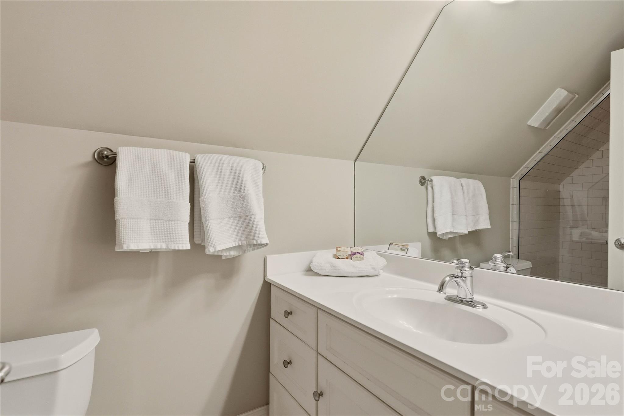 168 Dedham Loop