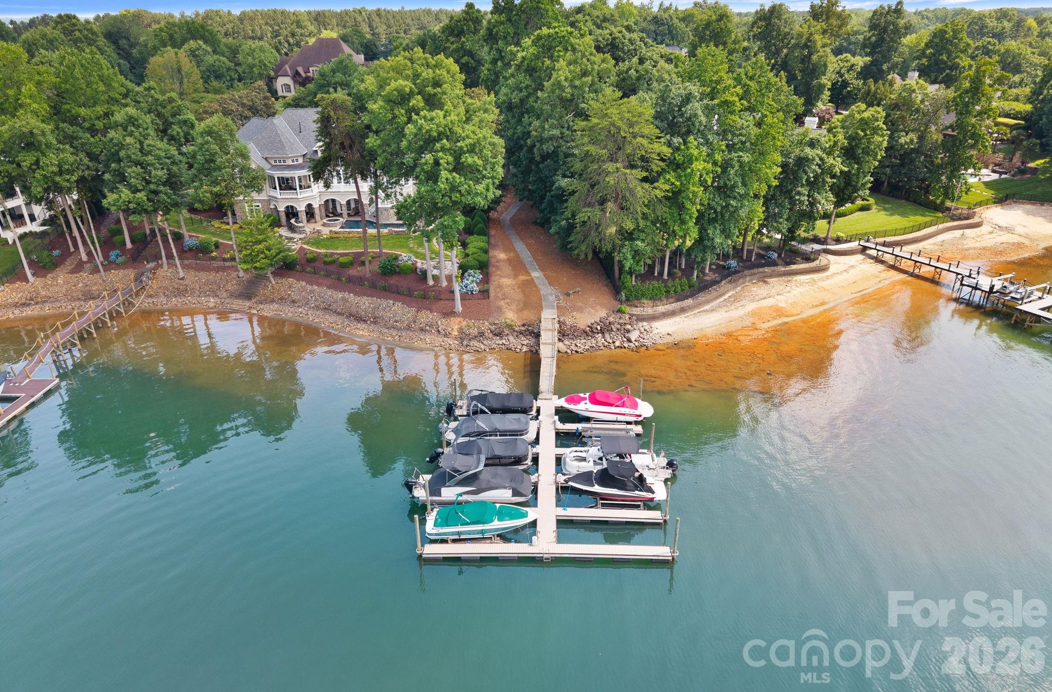 114 Thurstons Way