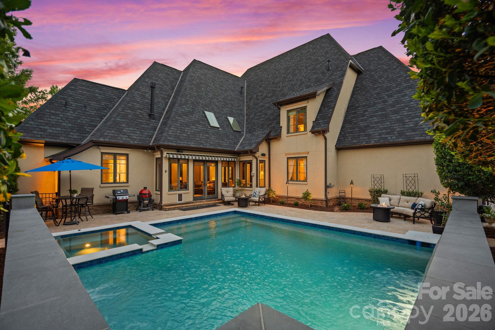 114 Thurstons Way
