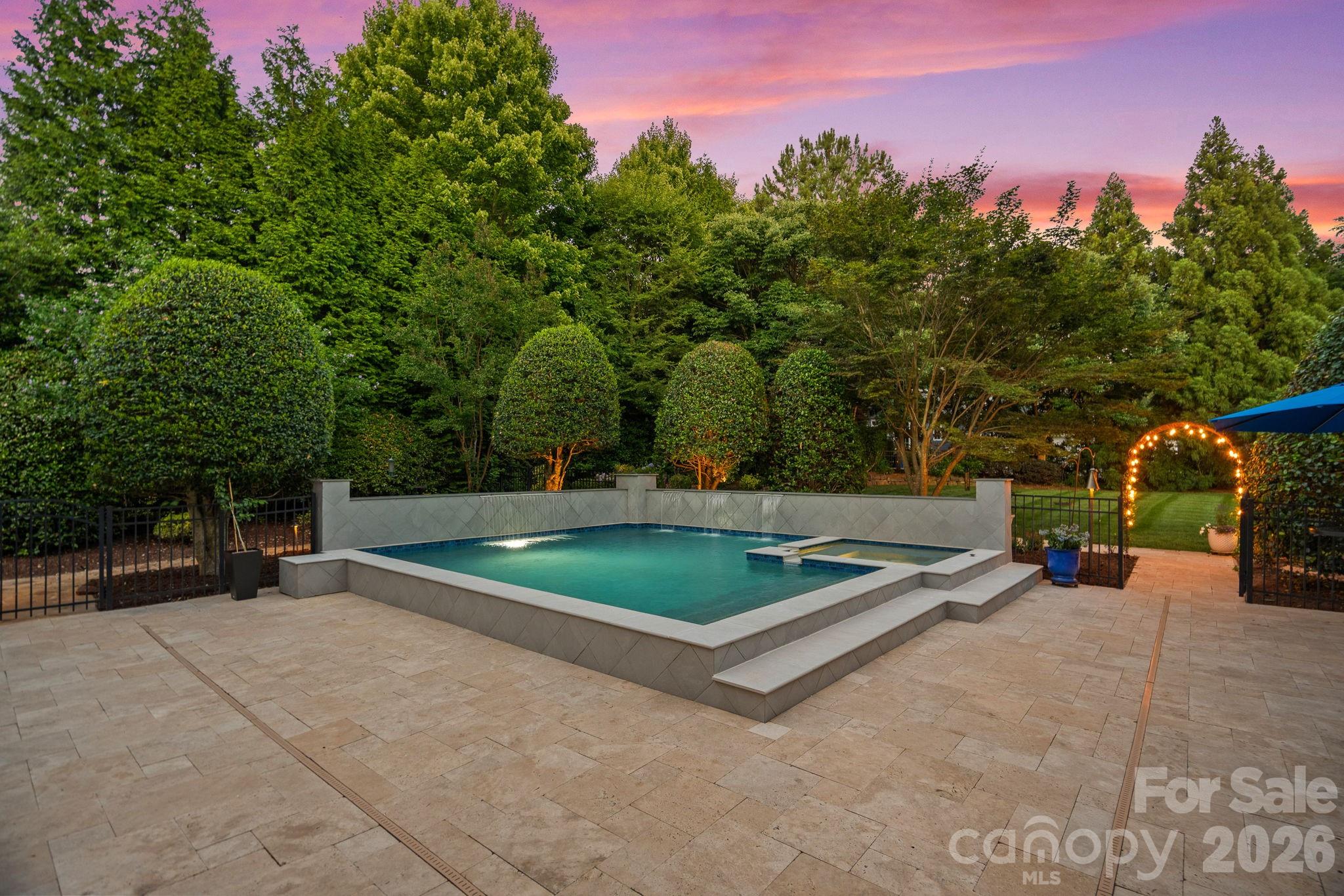 114 Thurstons Way