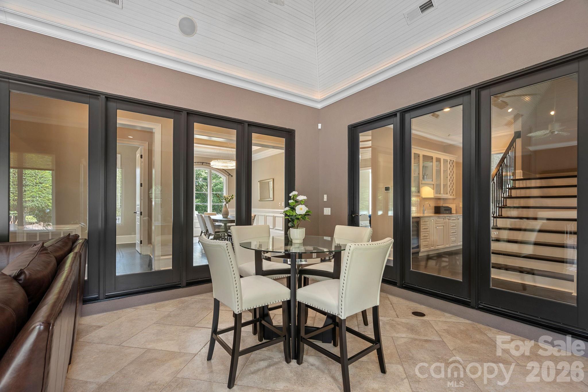 114 Thurstons Way