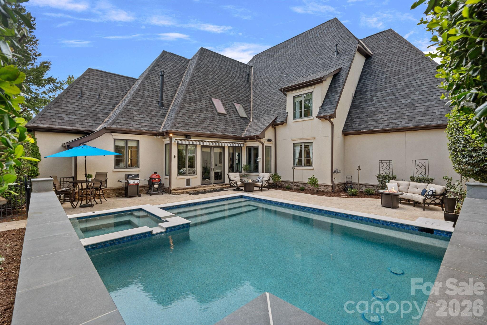 114 Thurstons Way