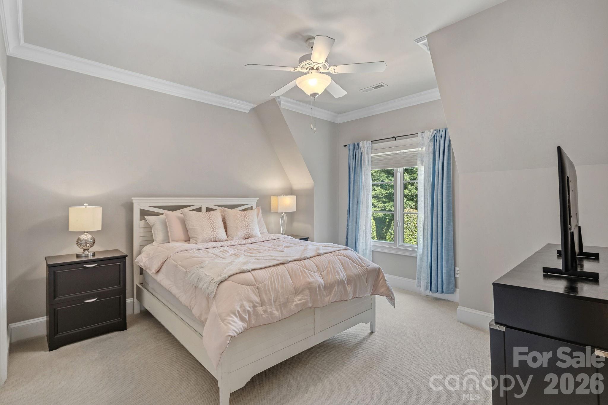 114 Thurstons Way
