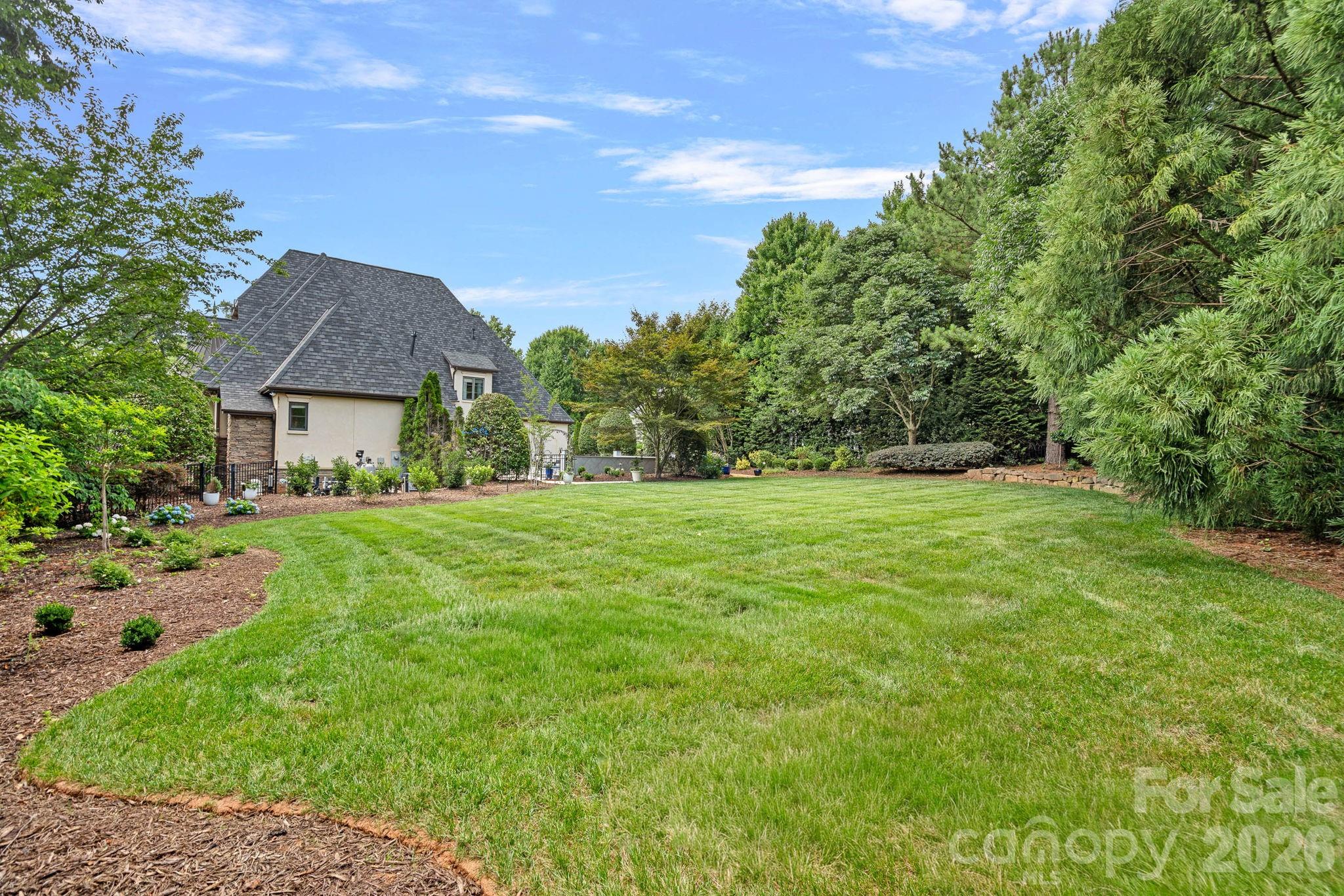 114 Thurstons Way