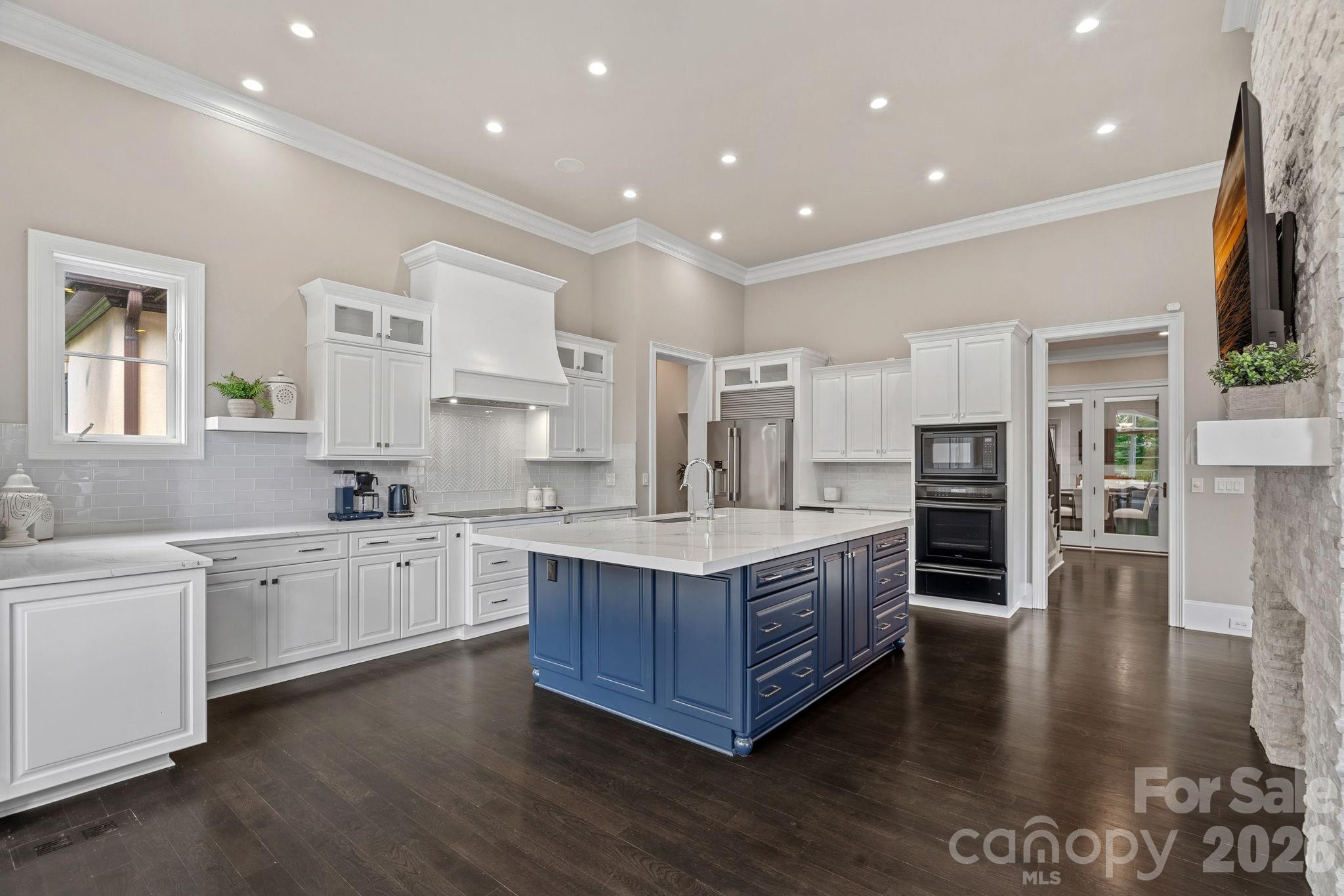 114 Thurstons Way