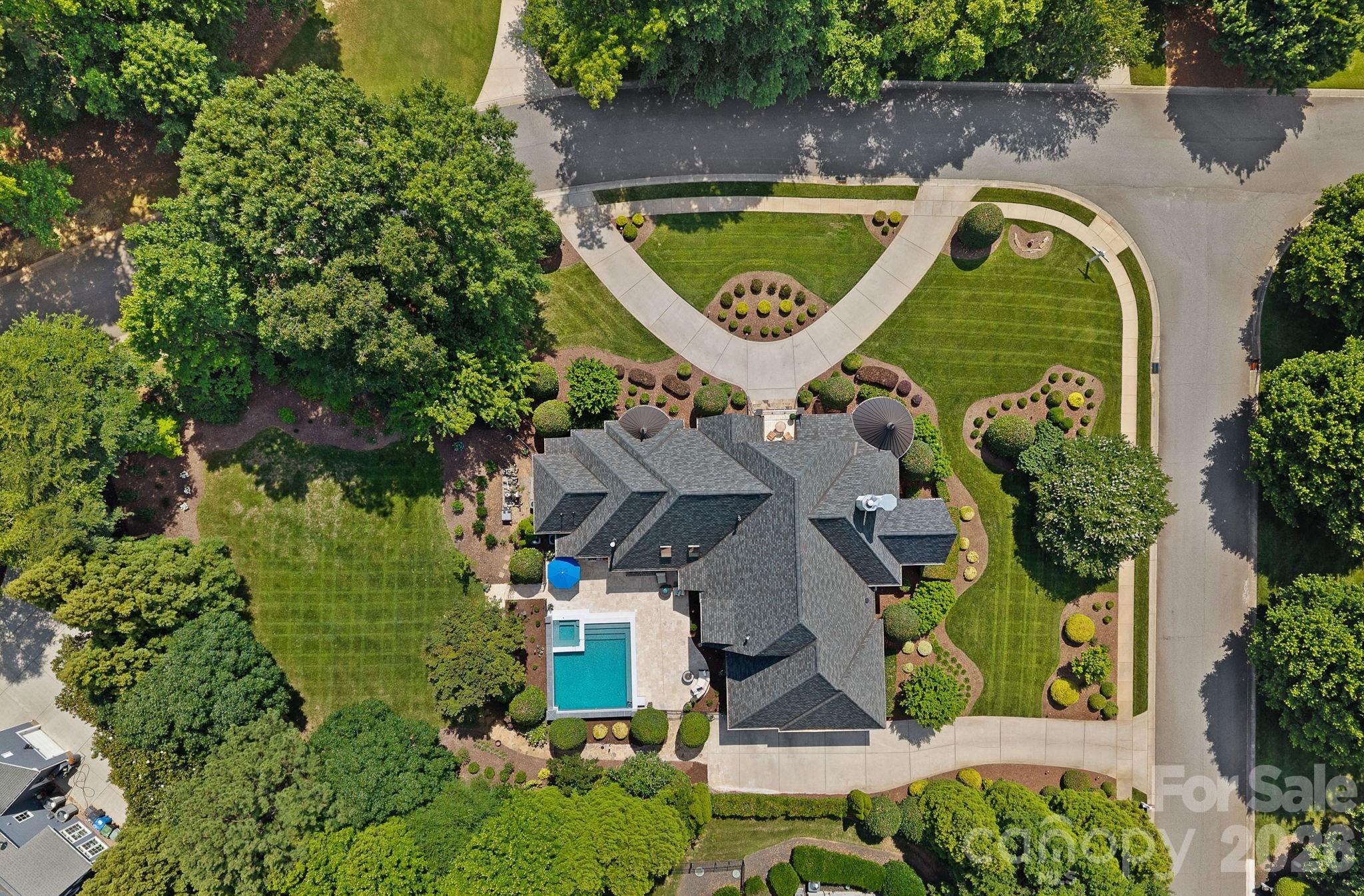 114 Thurstons Way