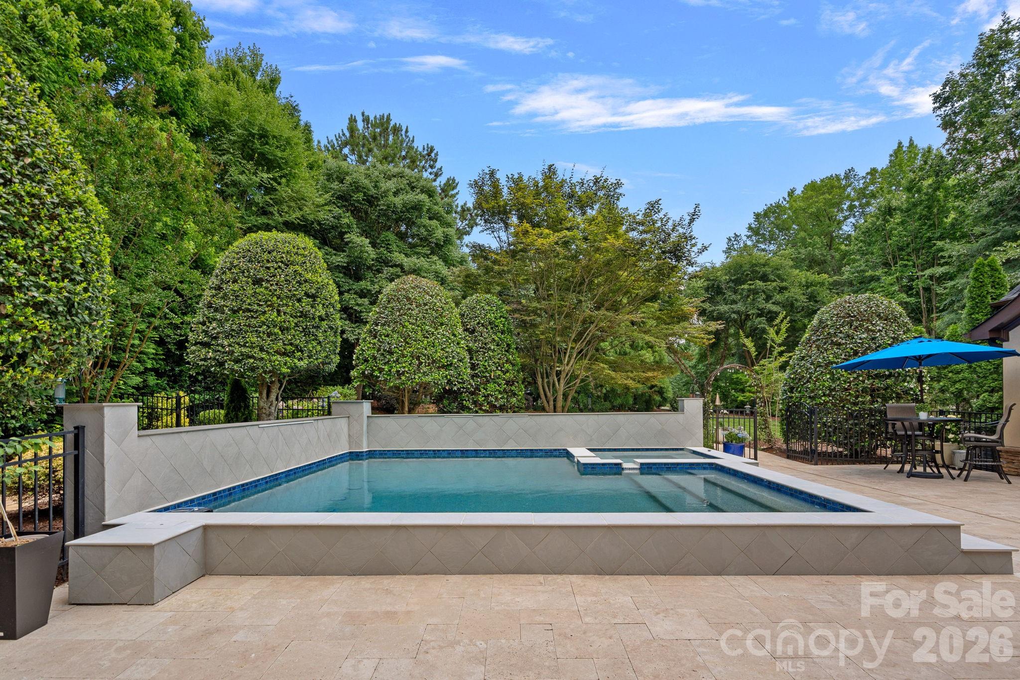 114 Thurstons Way