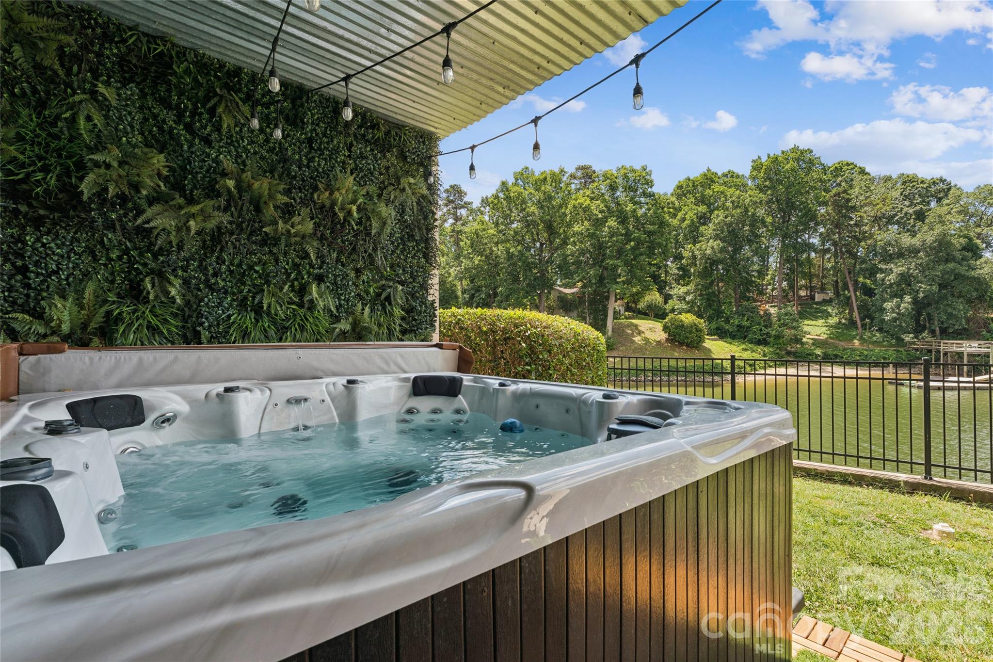 14039 Queens Harbor Road