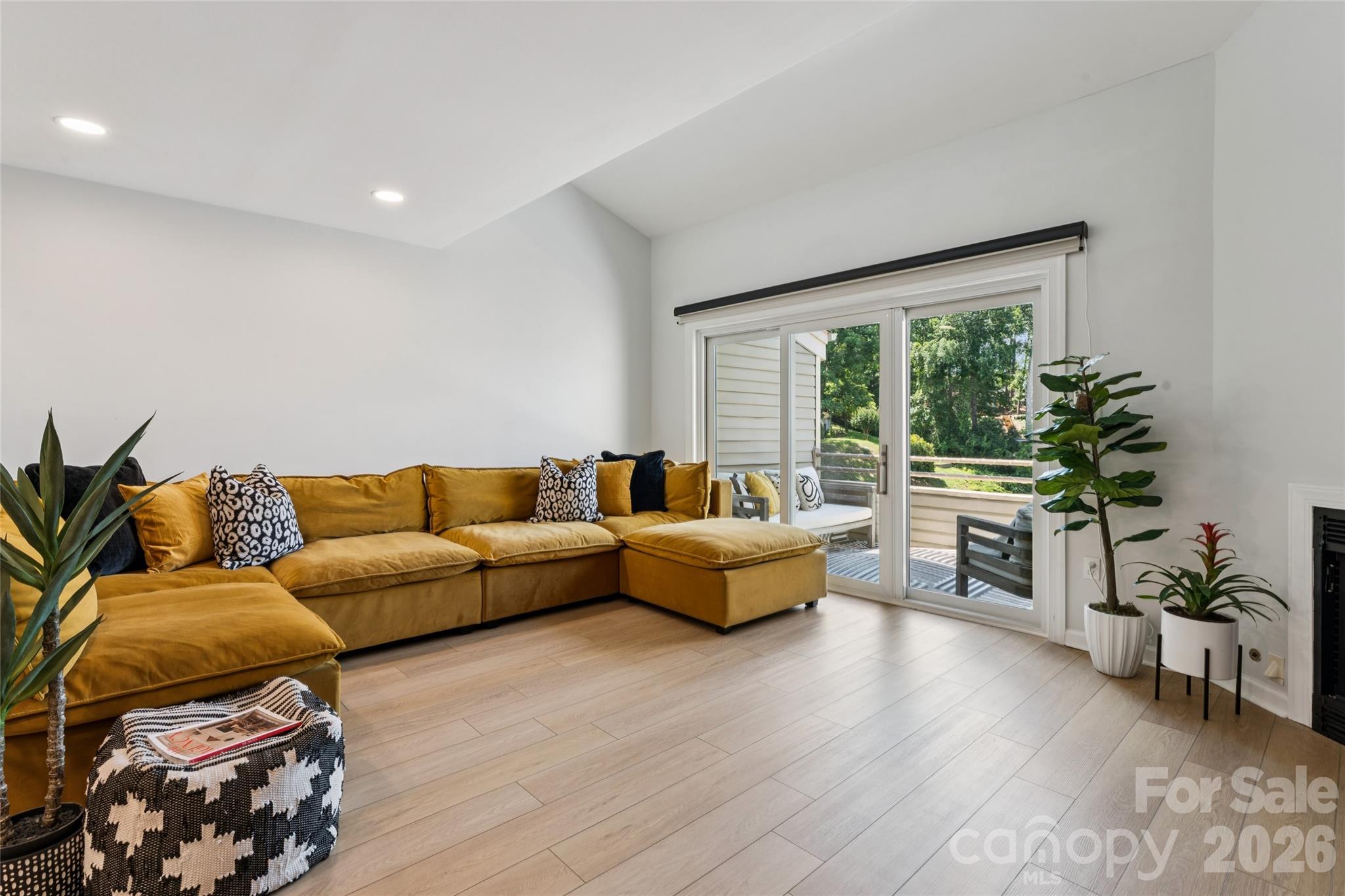14039 Queens Harbor Road