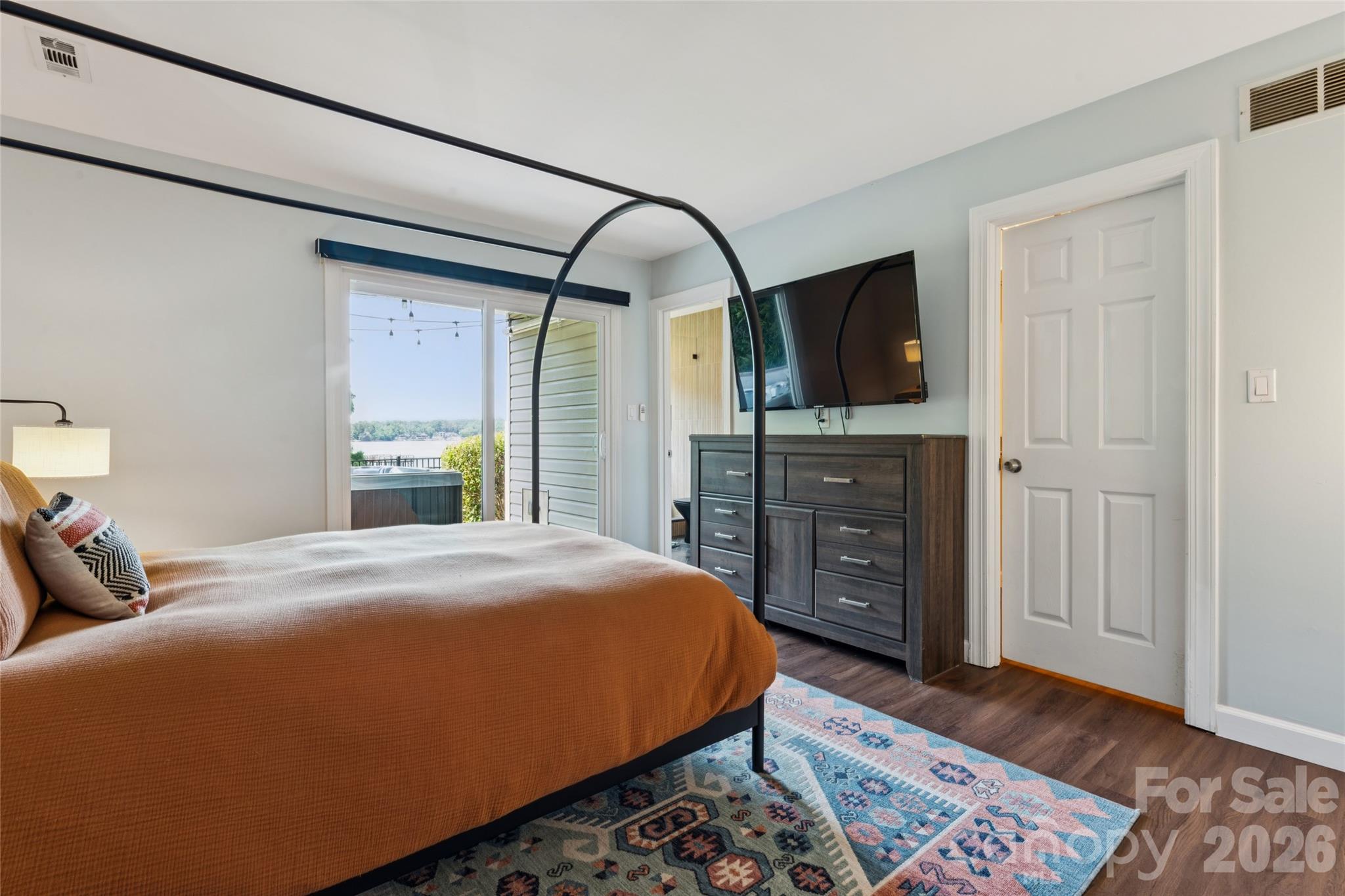 14039 Queens Harbor Road