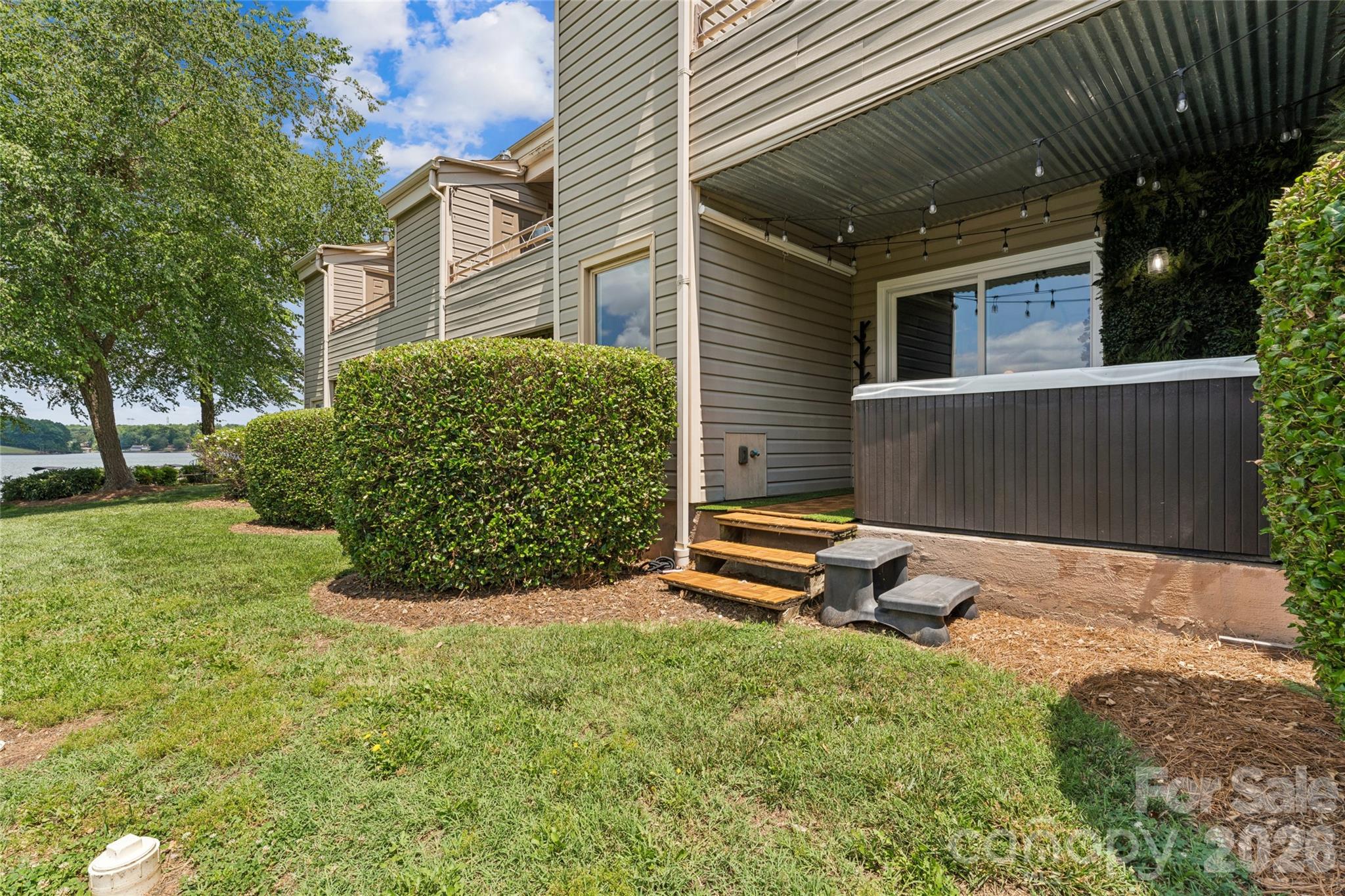 14039 Queens Harbor Road