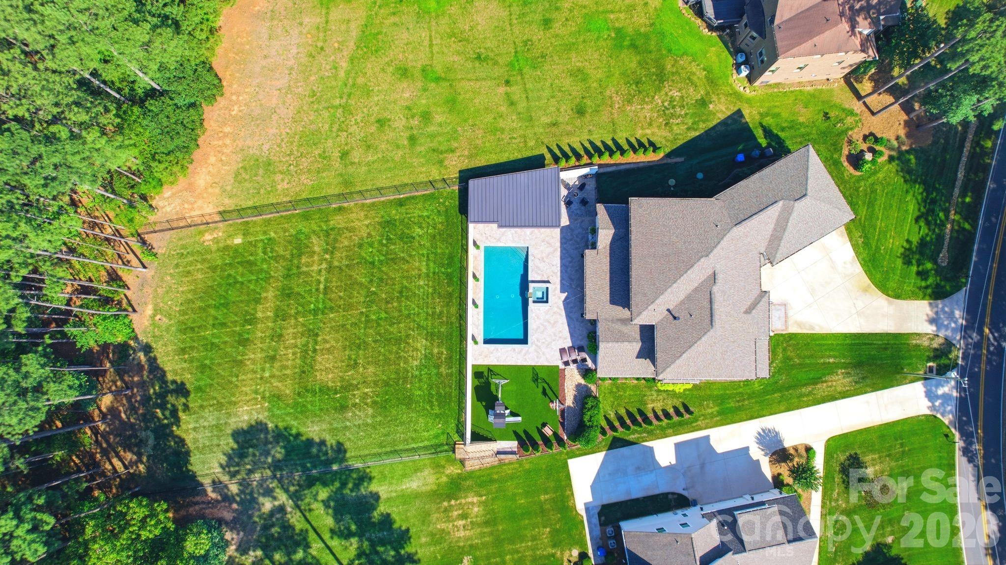 342 Kenway Loop