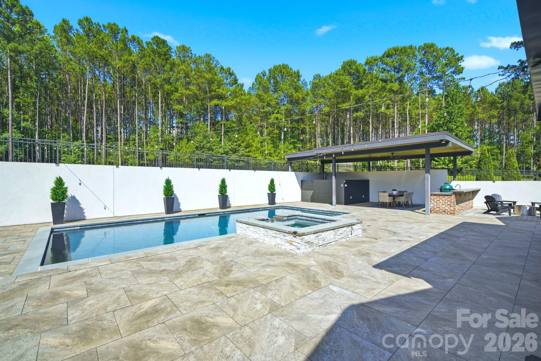 342 Kenway Loop