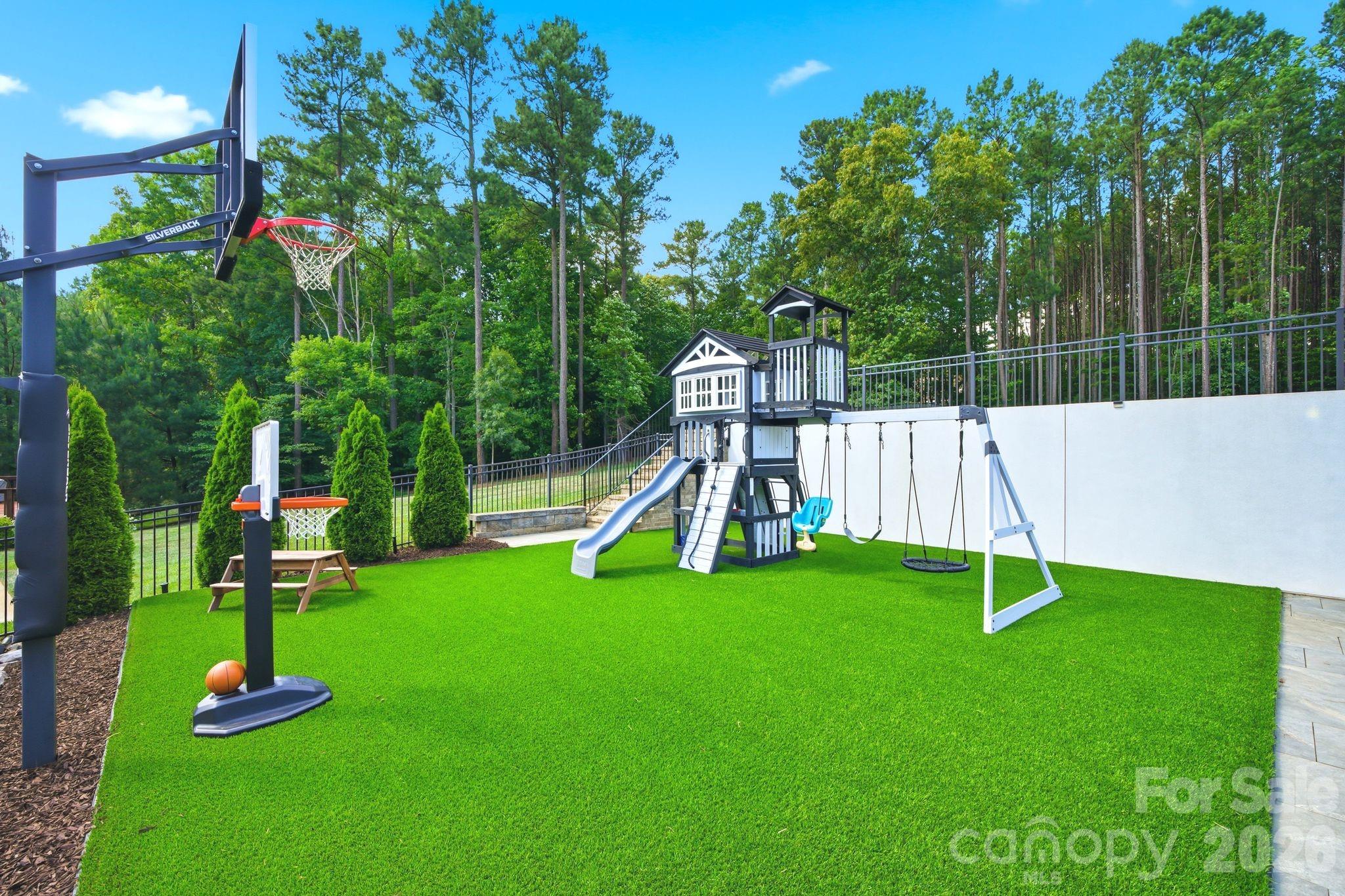 342 Kenway Loop