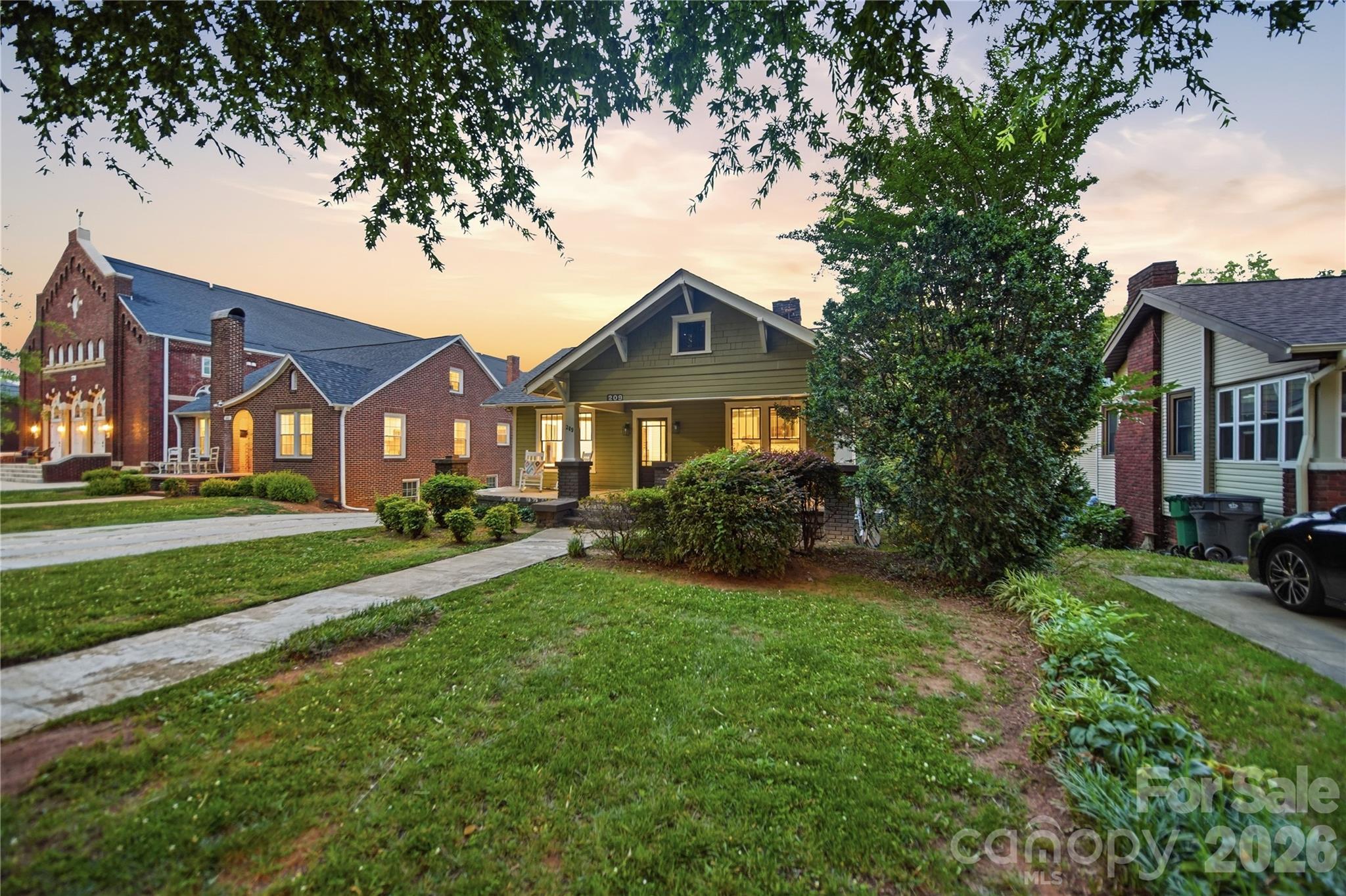 209 Grandin Road