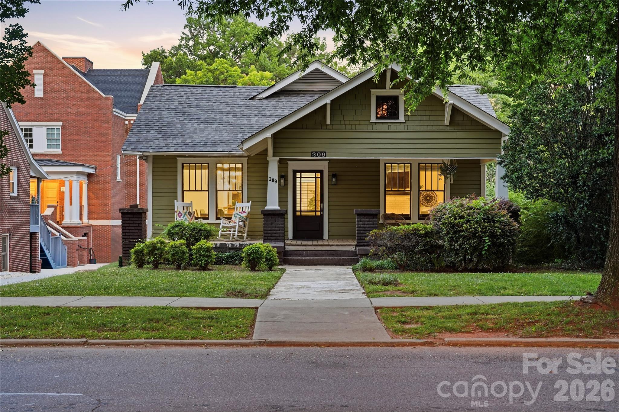 209 Grandin Road