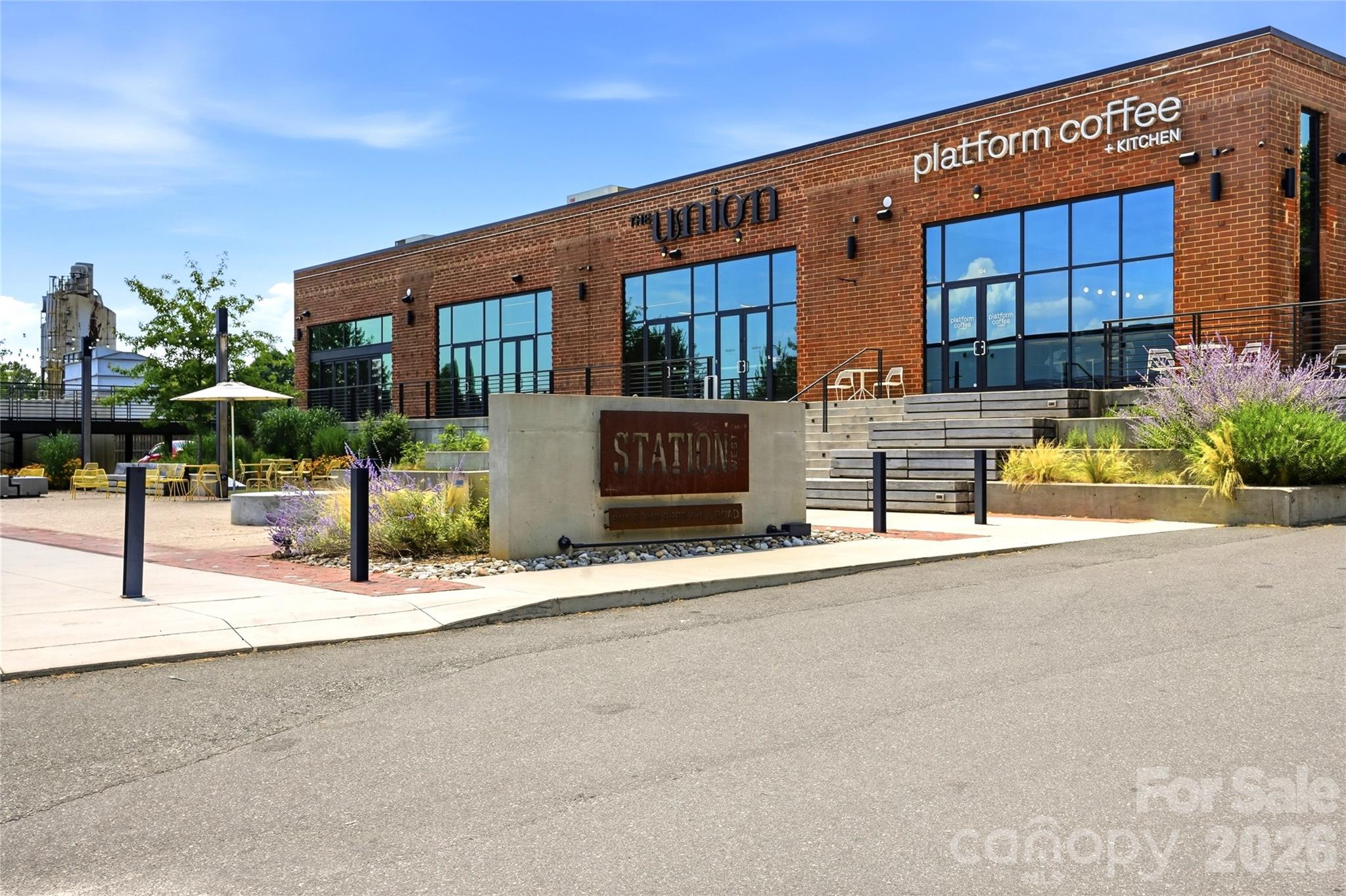 1411/1413 W 4th Street