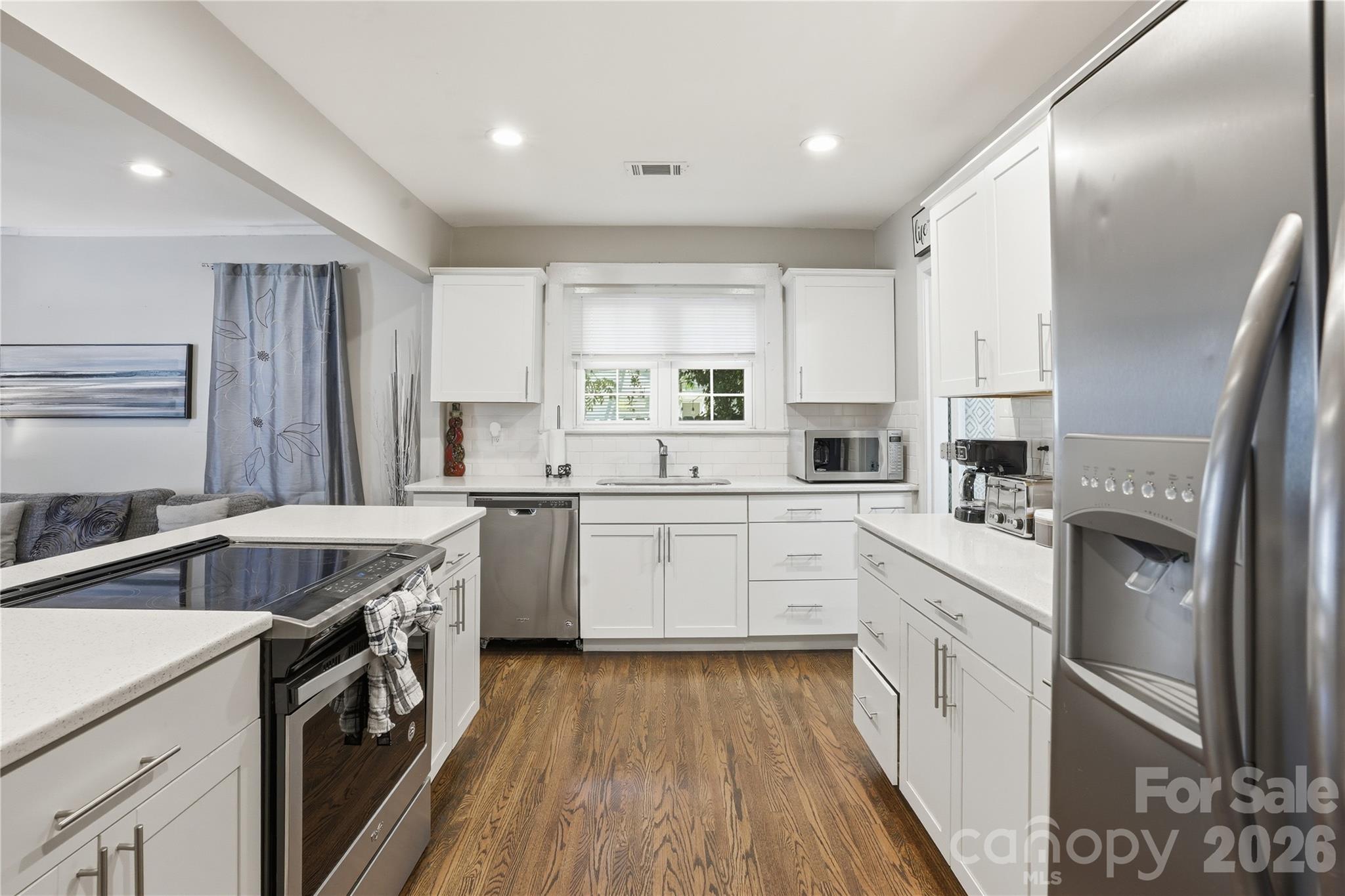 1411/1413 W 4th Street