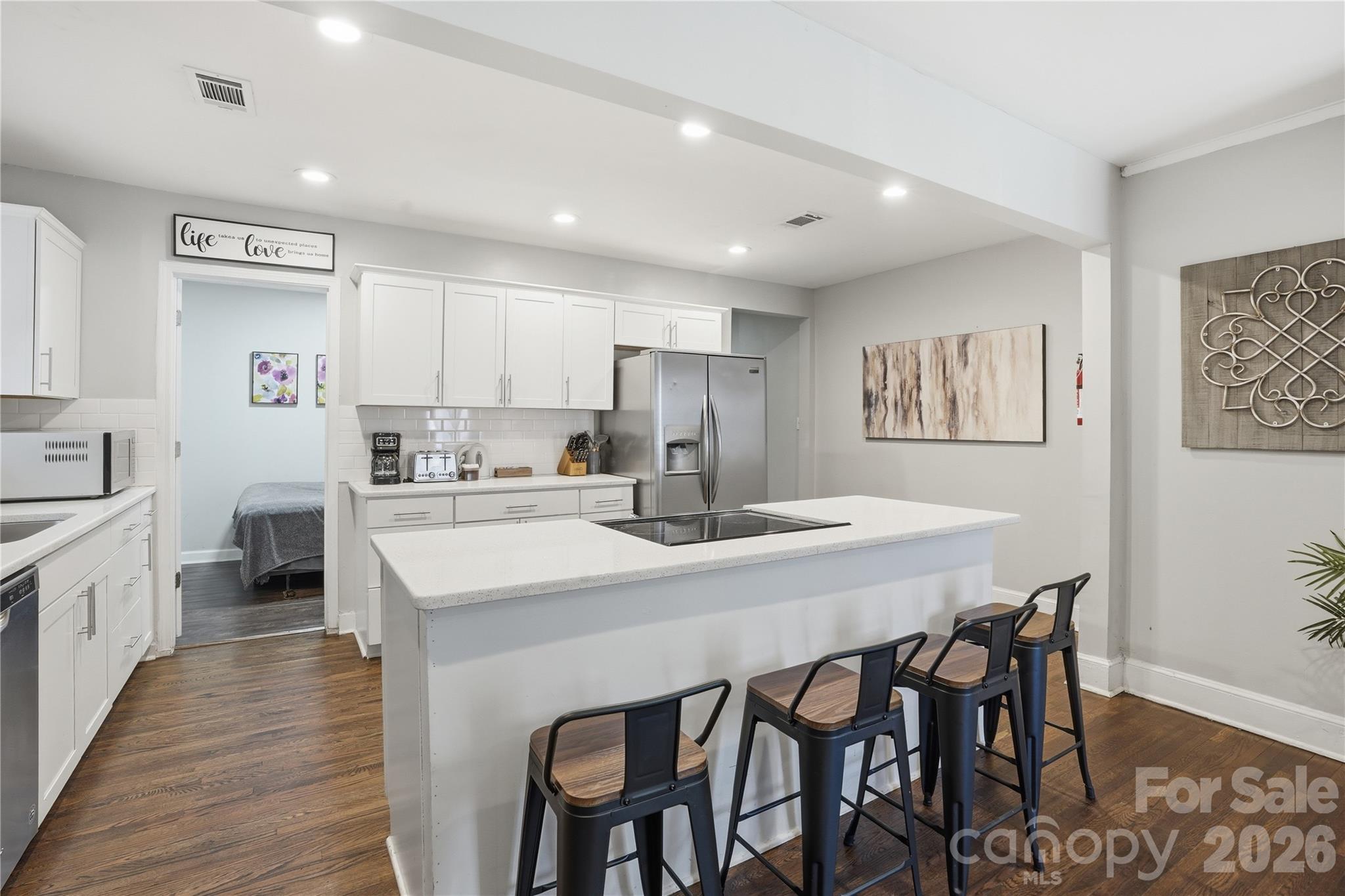 1411/1413 W 4th Street