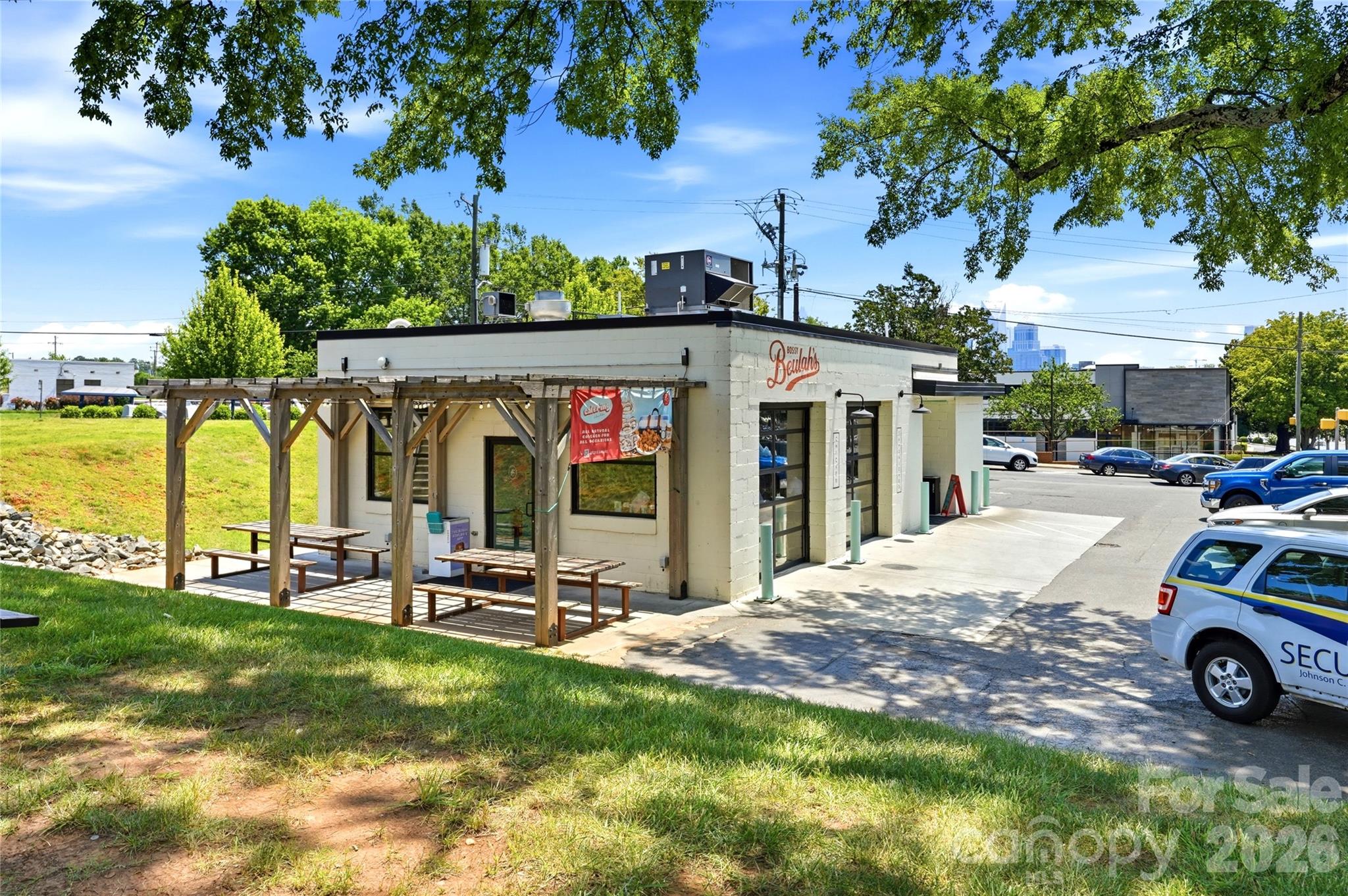 1411/1413 W 4th Street