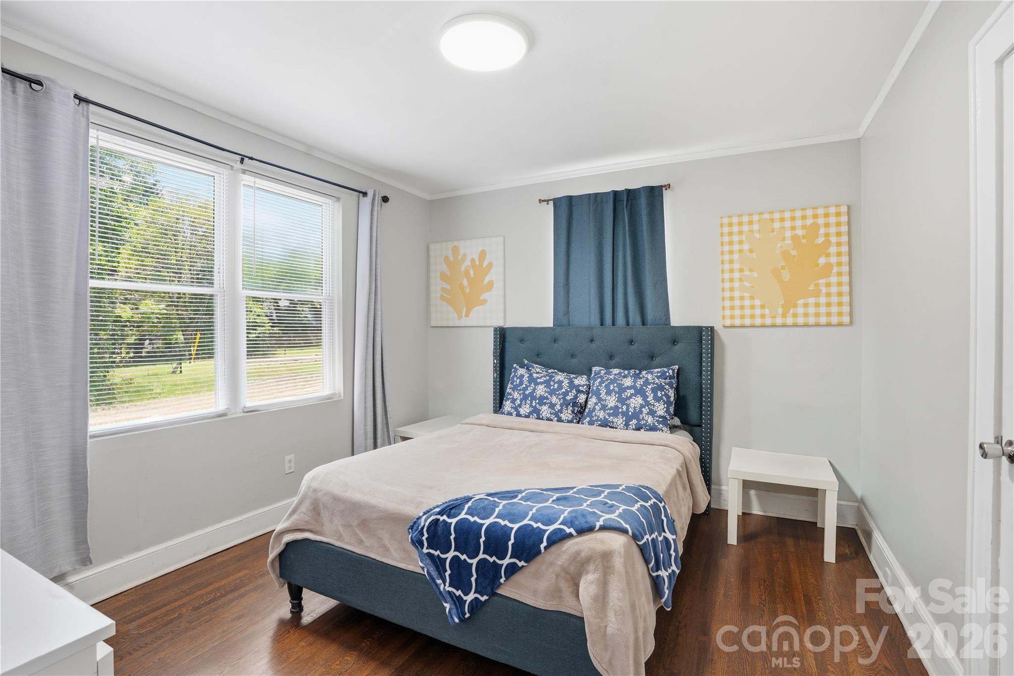 1411/1413 W 4th Street
