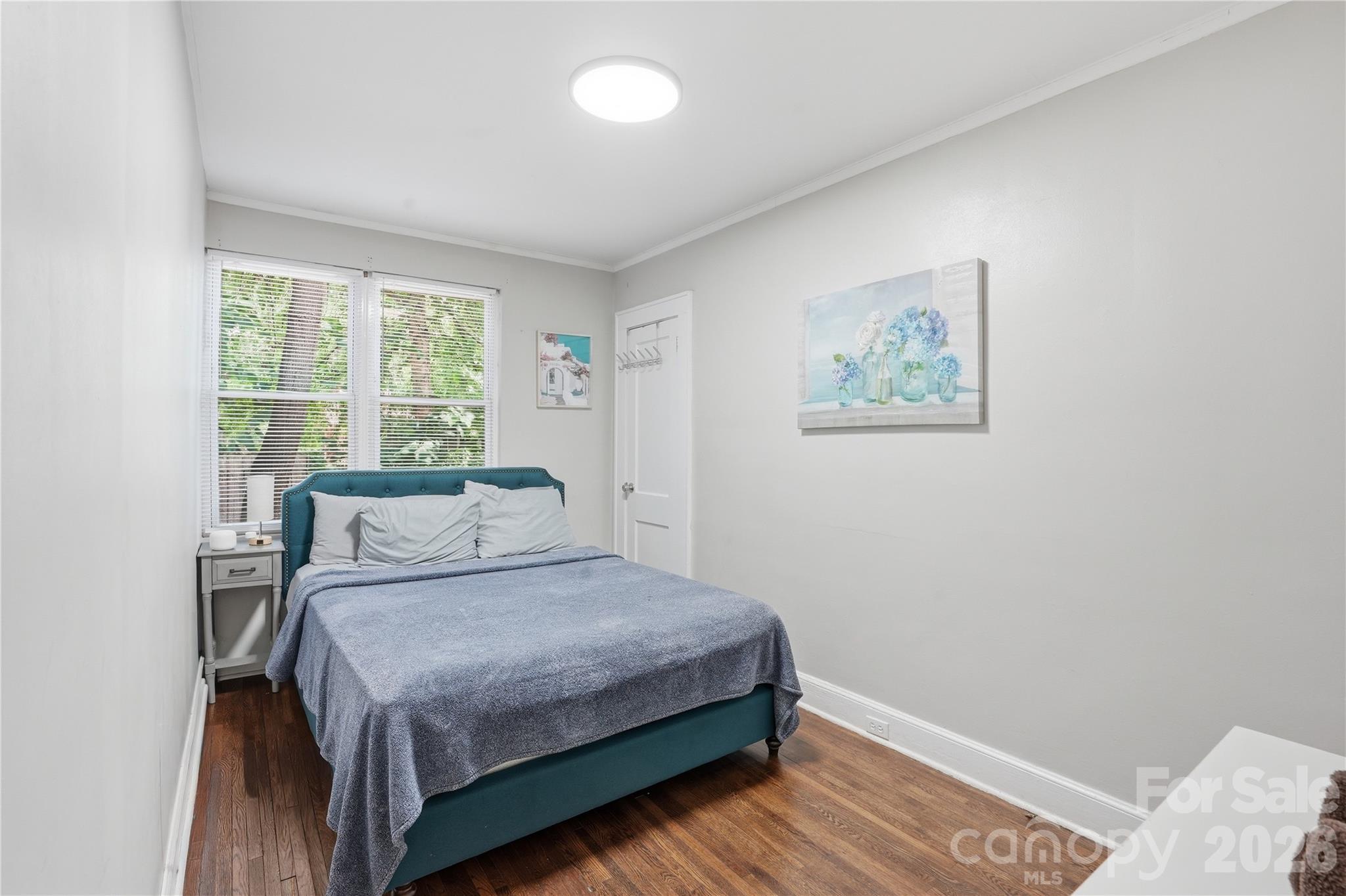 1411/1413 W 4th Street