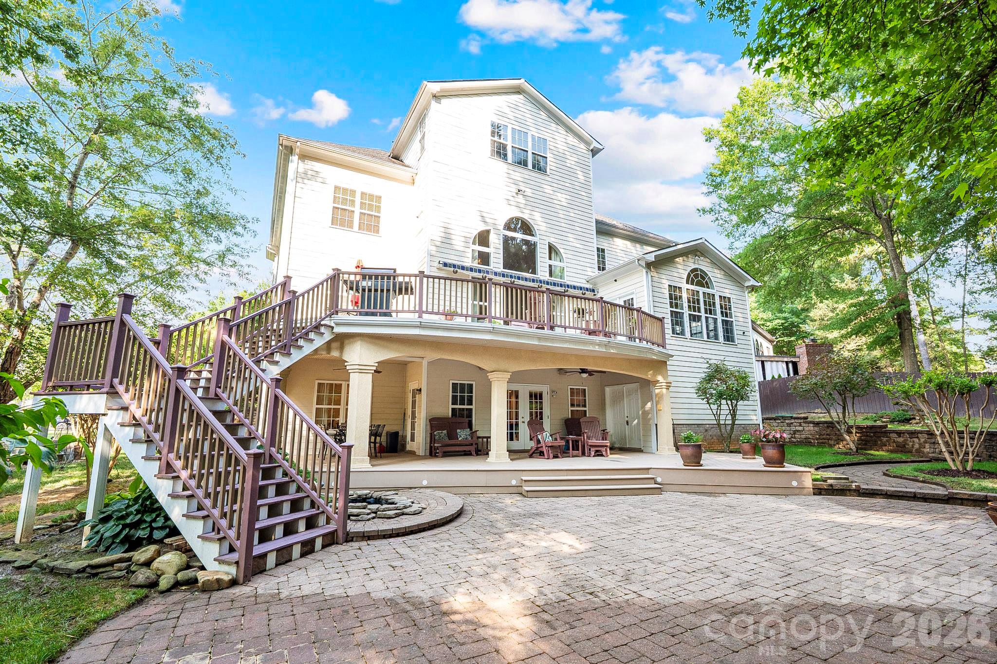 10108 Squires Way
