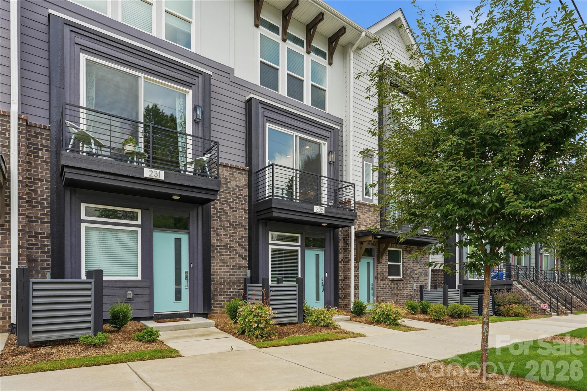 235 S Bruns Avenue