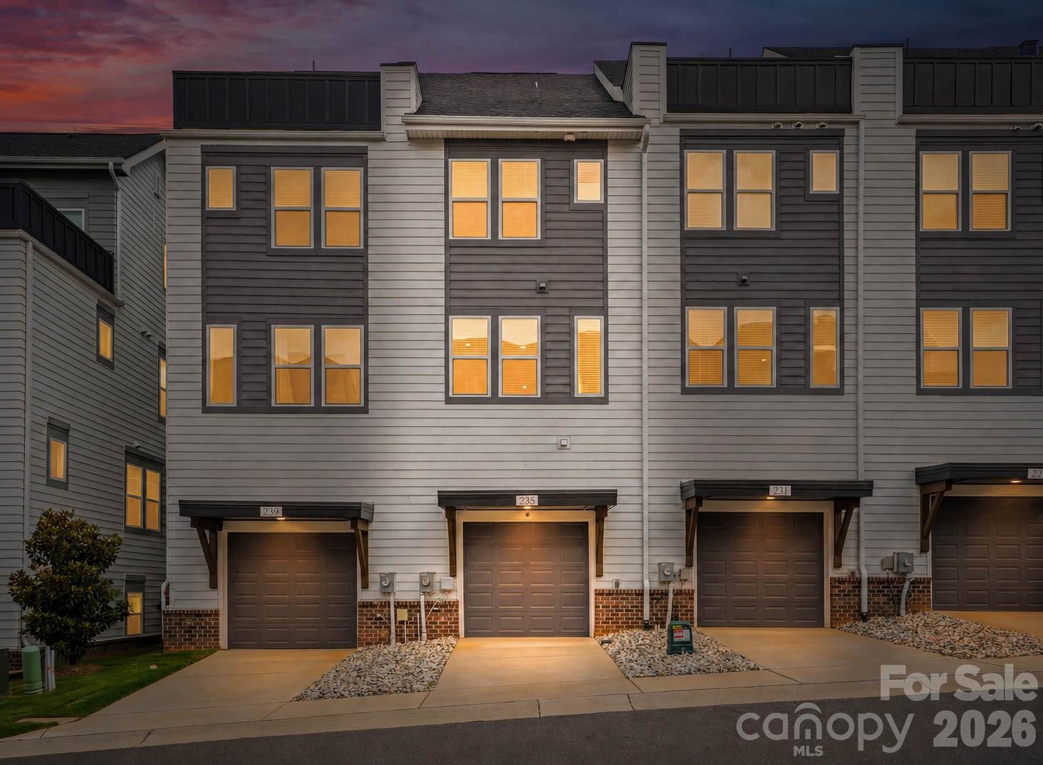 235 S Bruns Avenue