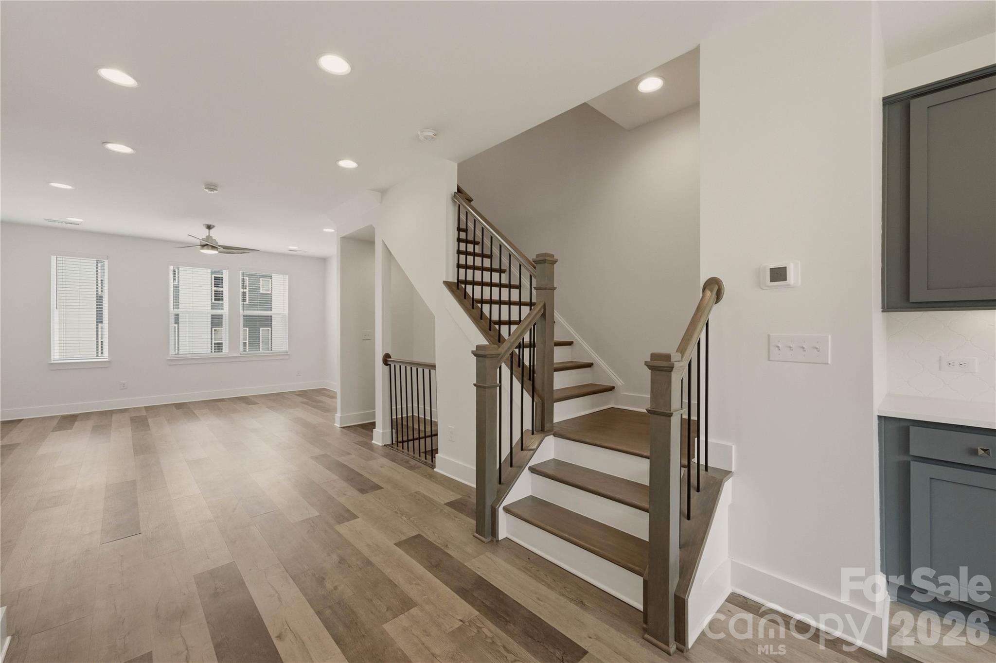 235 S Bruns Avenue