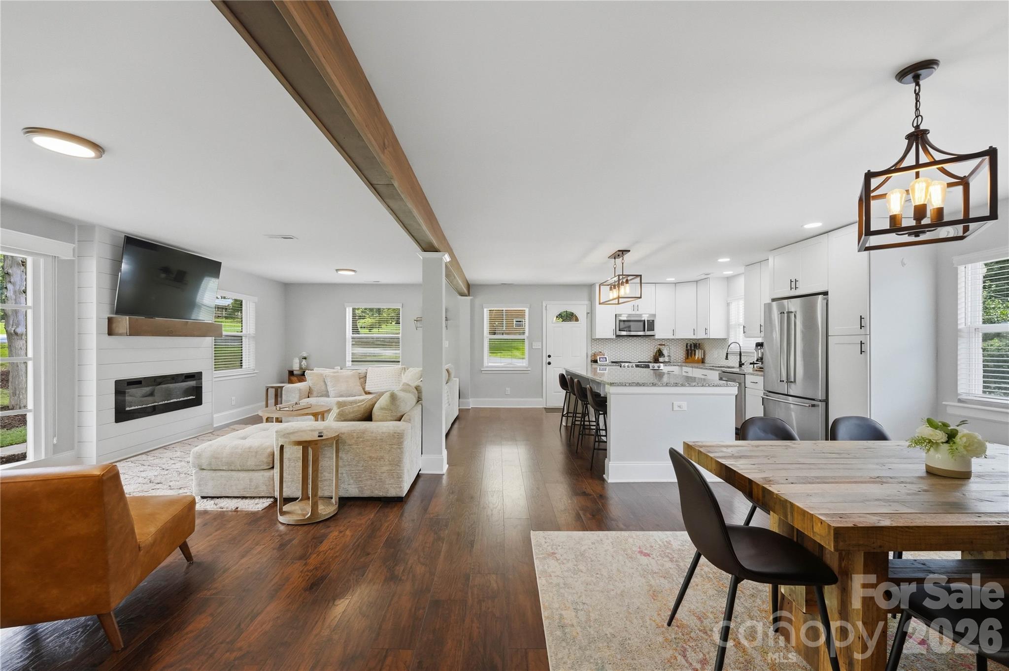 1301 Manchester Lane