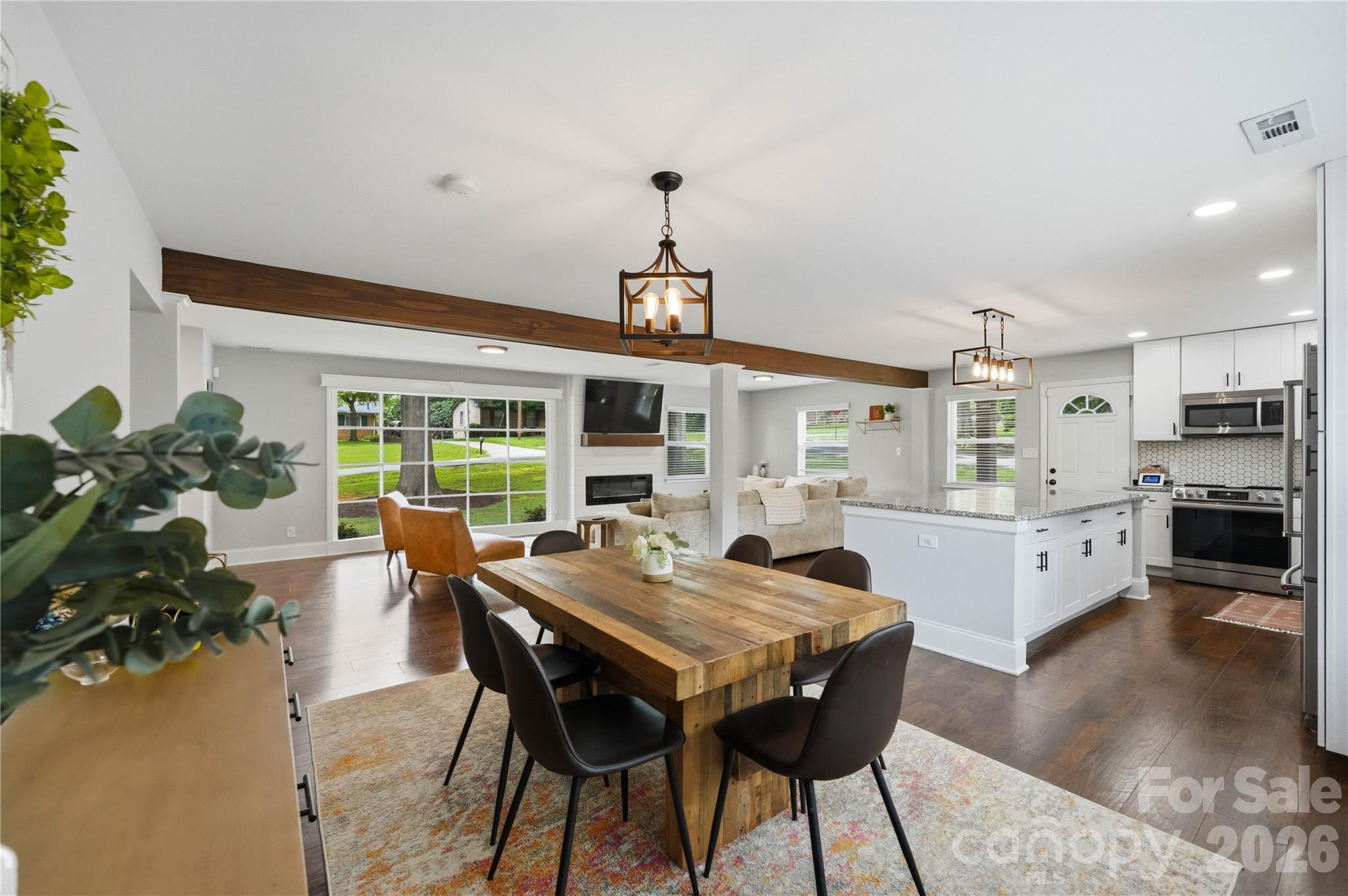1301 Manchester Lane