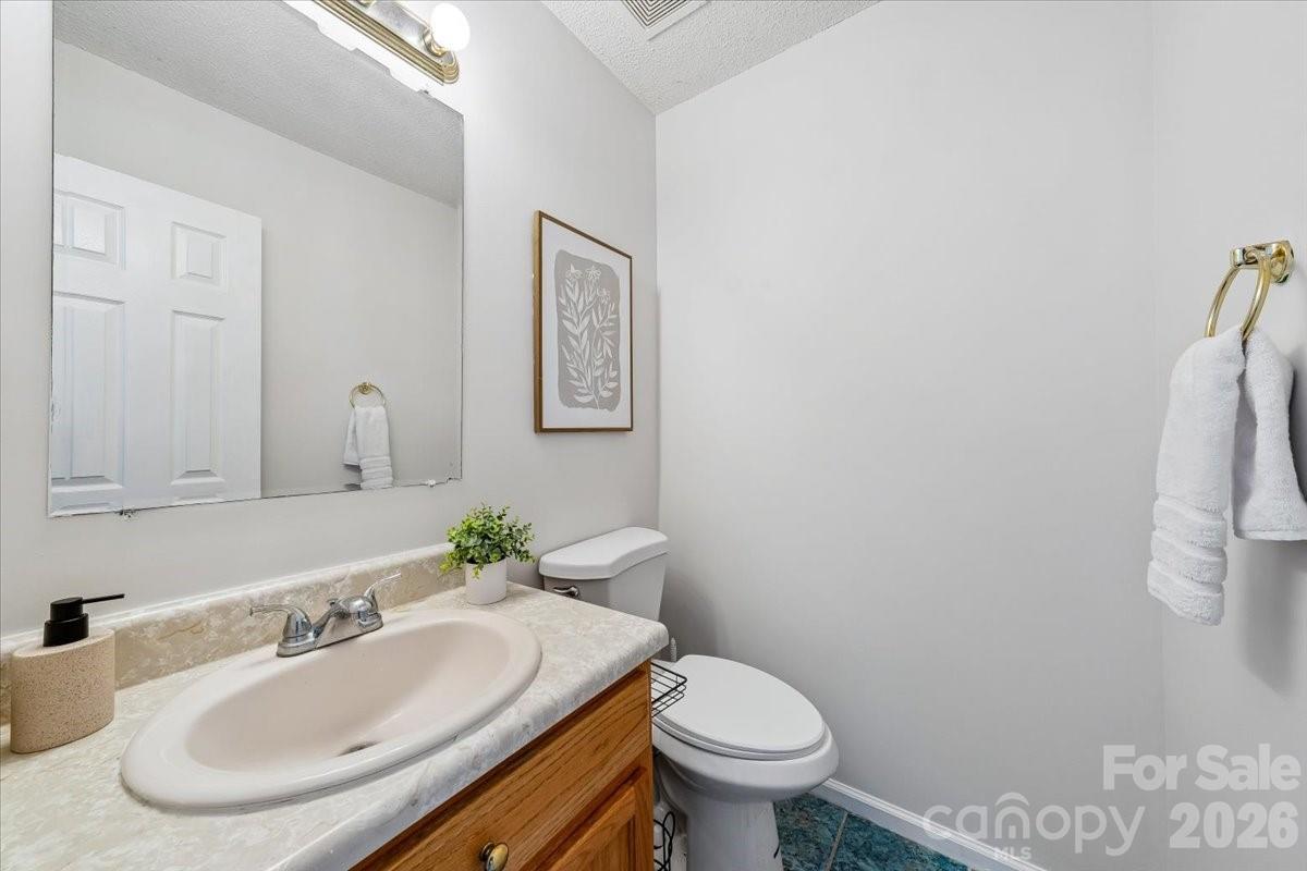 508 Watergate Circle