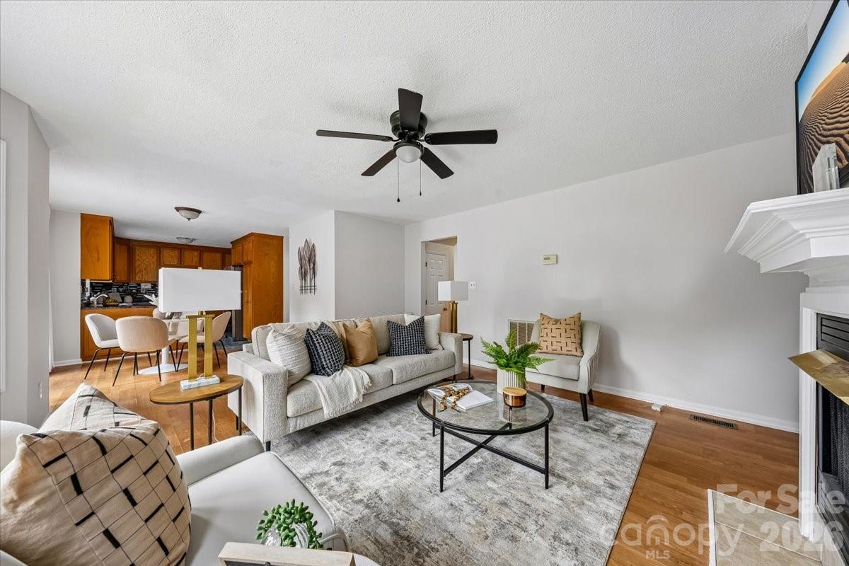 508 Watergate Circle