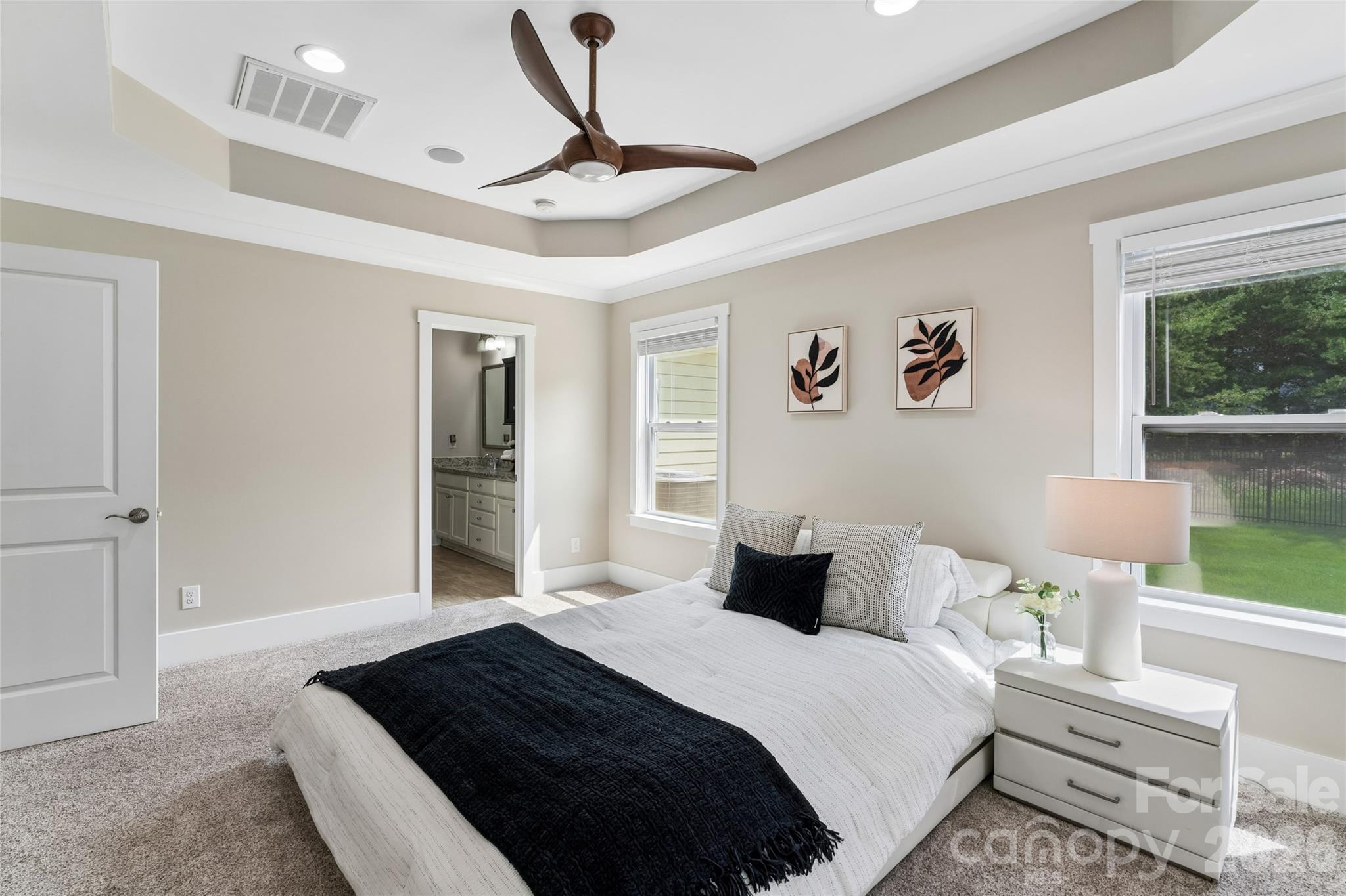 10177 Lakeshore Drive