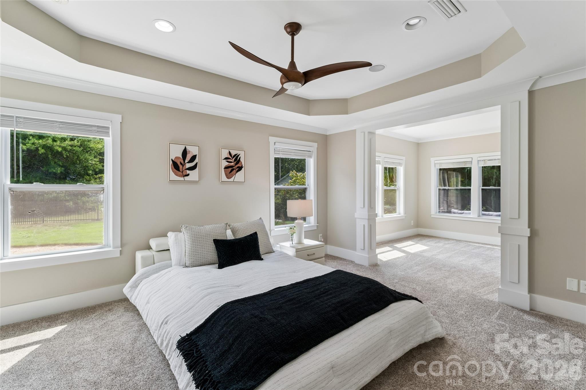 10177 Lakeshore Drive