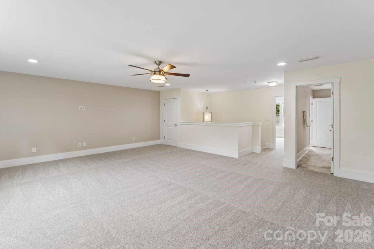 10177 Lakeshore Drive