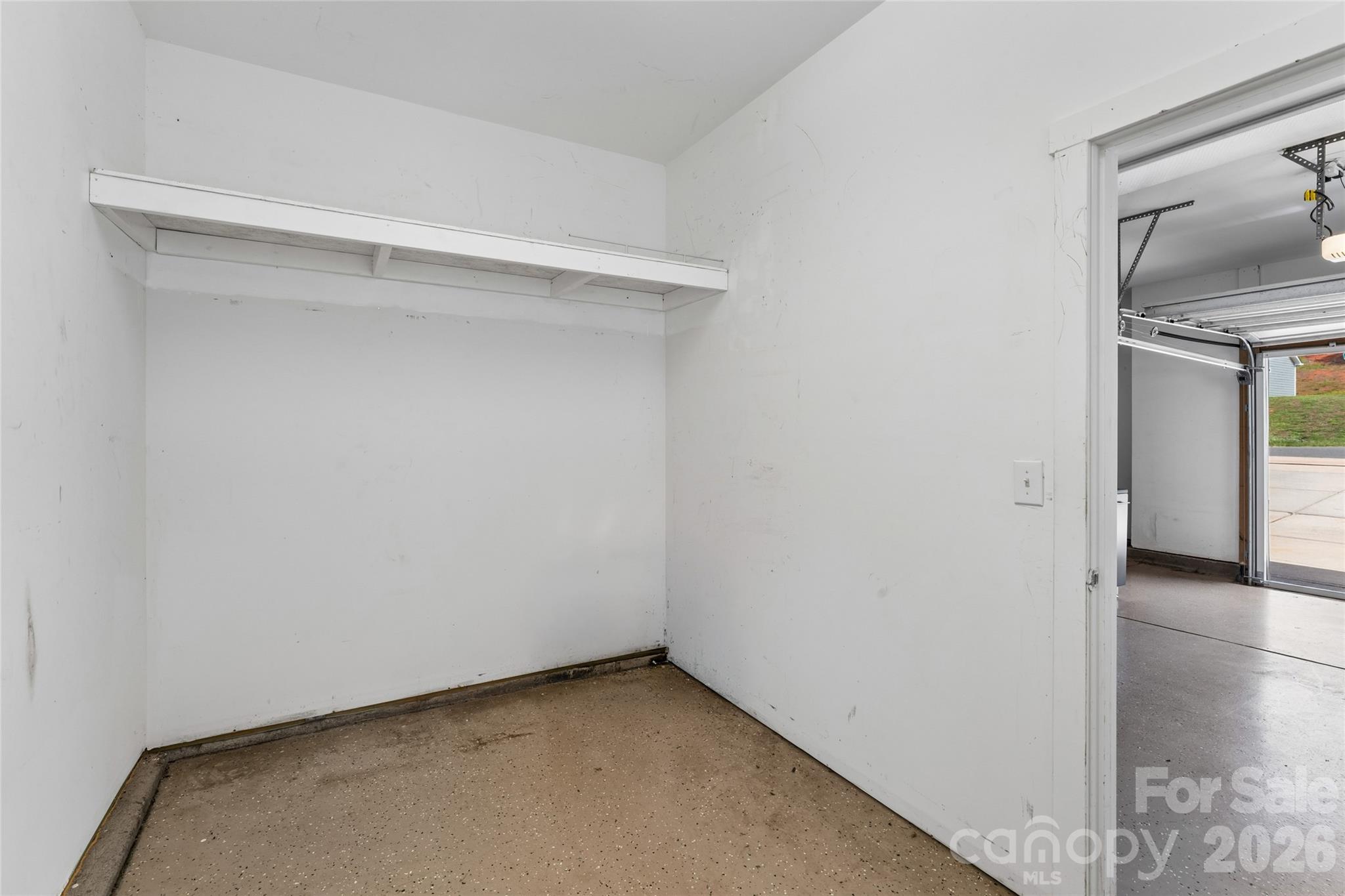 10177 Lakeshore Drive