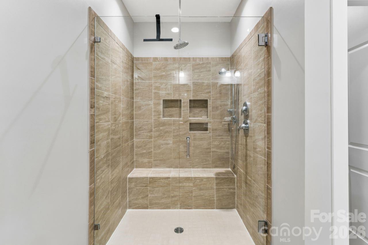 10177 Lakeshore Drive