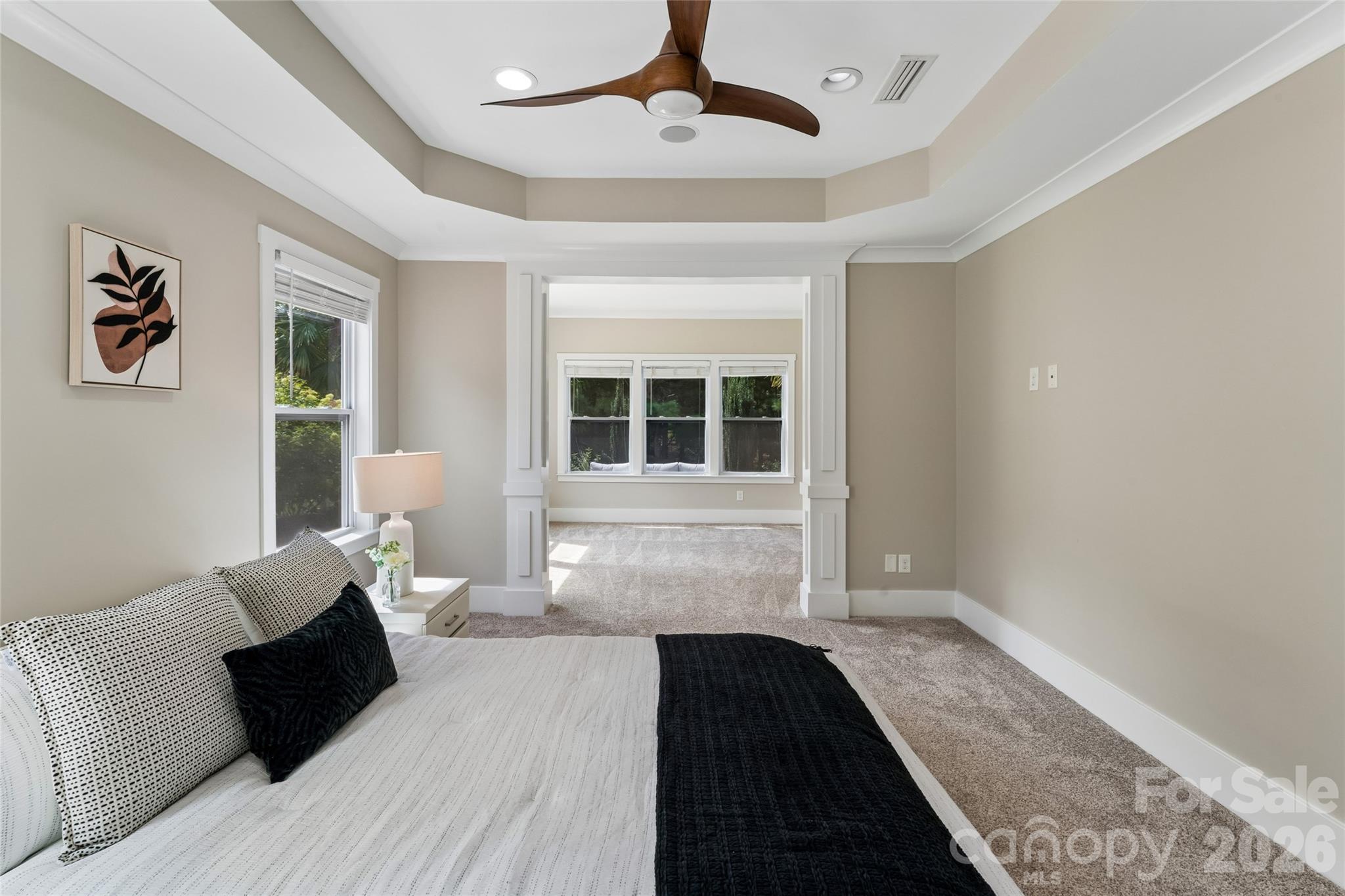 10177 Lakeshore Drive