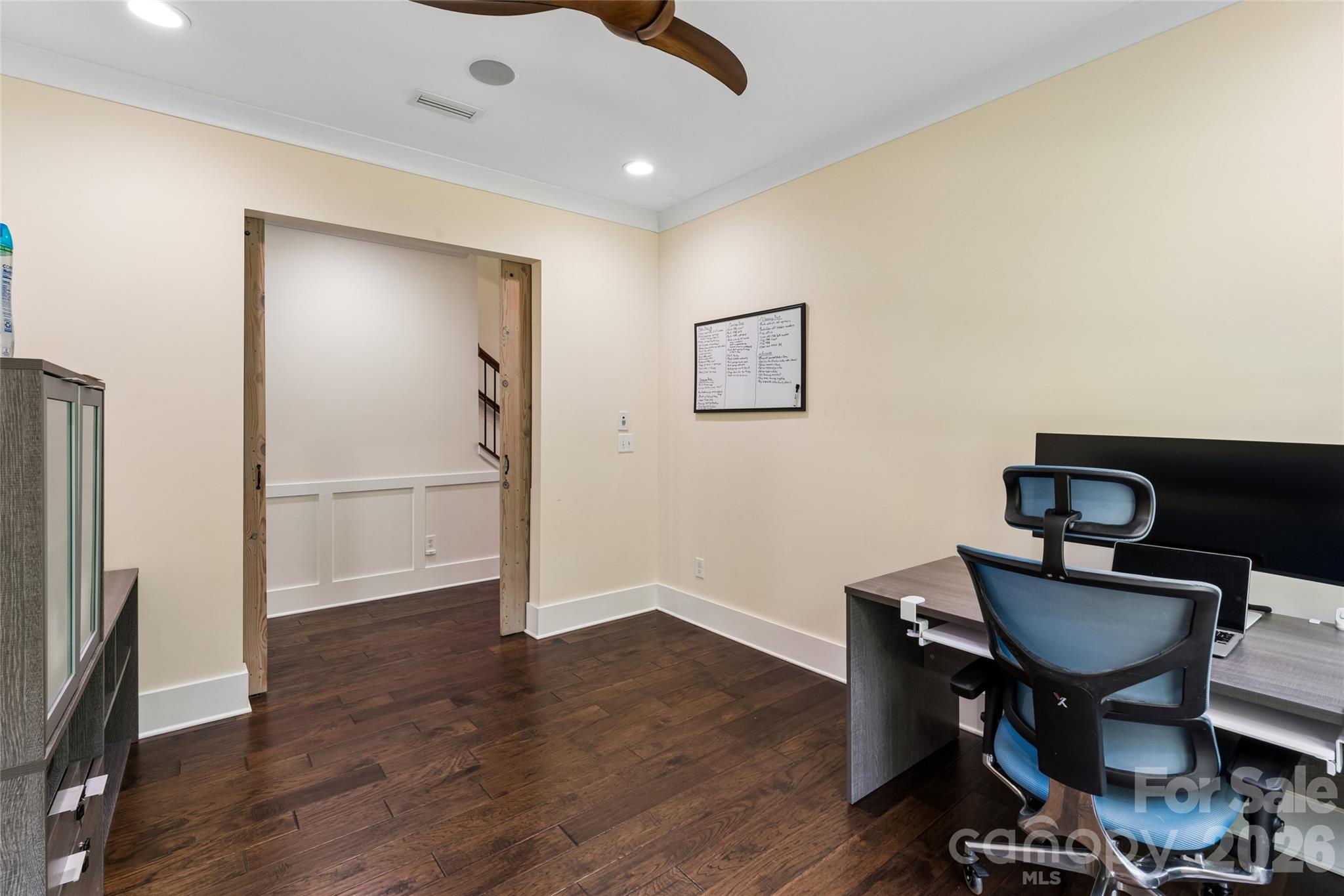 10177 Lakeshore Drive