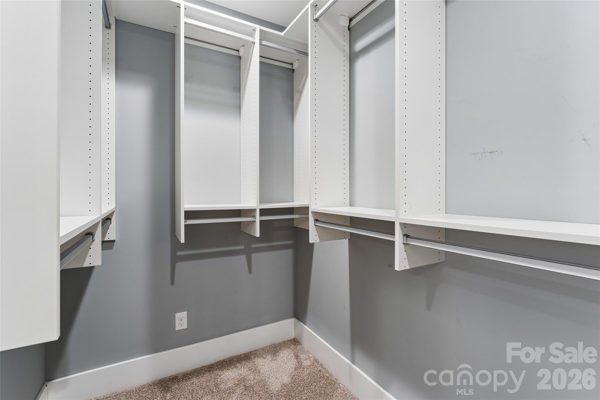 10177 Lakeshore Drive