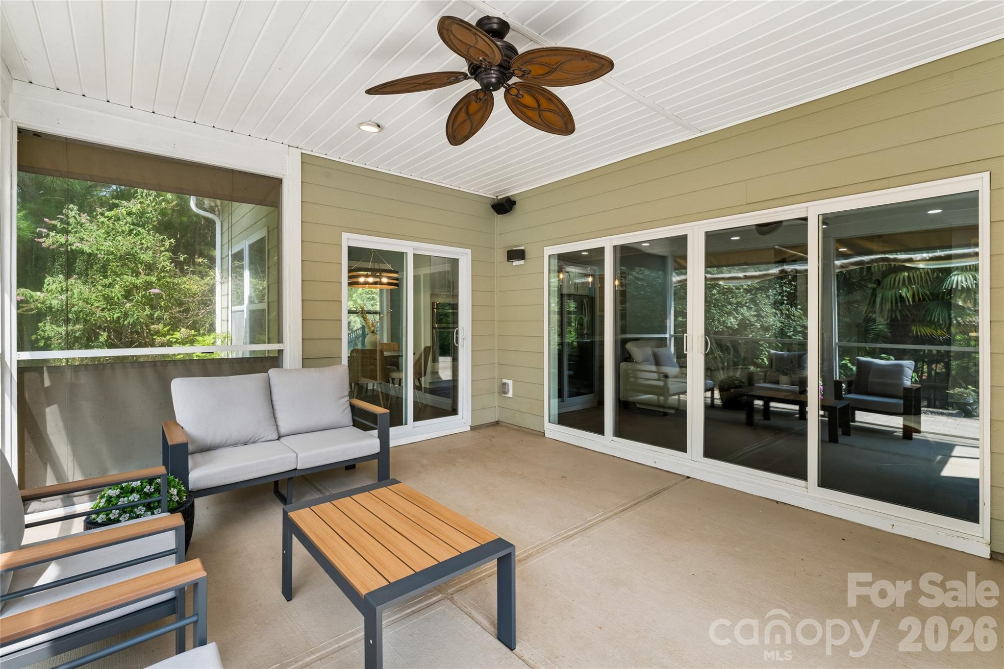 10177 Lakeshore Drive